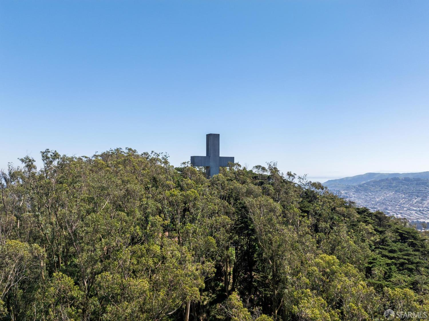 Detail Gallery Image 56 of 56 For 100 Chaves Ave, San Francisco,  CA 94127 - 2 Beds | 2 Baths