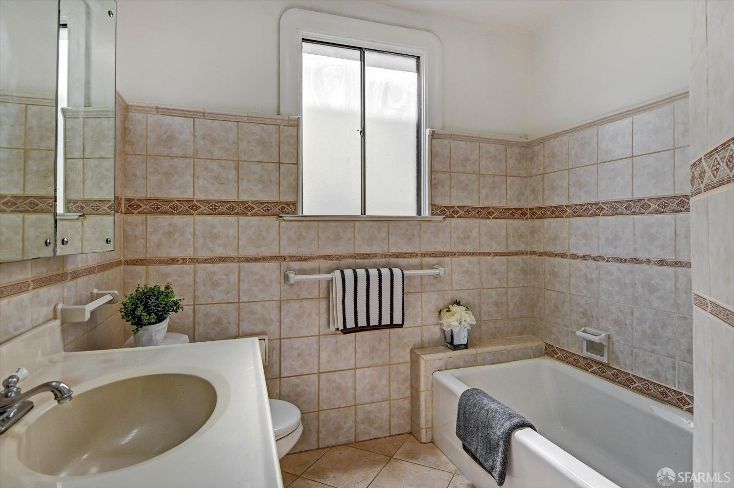 Detail Gallery Image 28 of 59 For 301 Santa Ana Ave, San Francisco,  CA 94127 - 3 Beds | 2 Baths