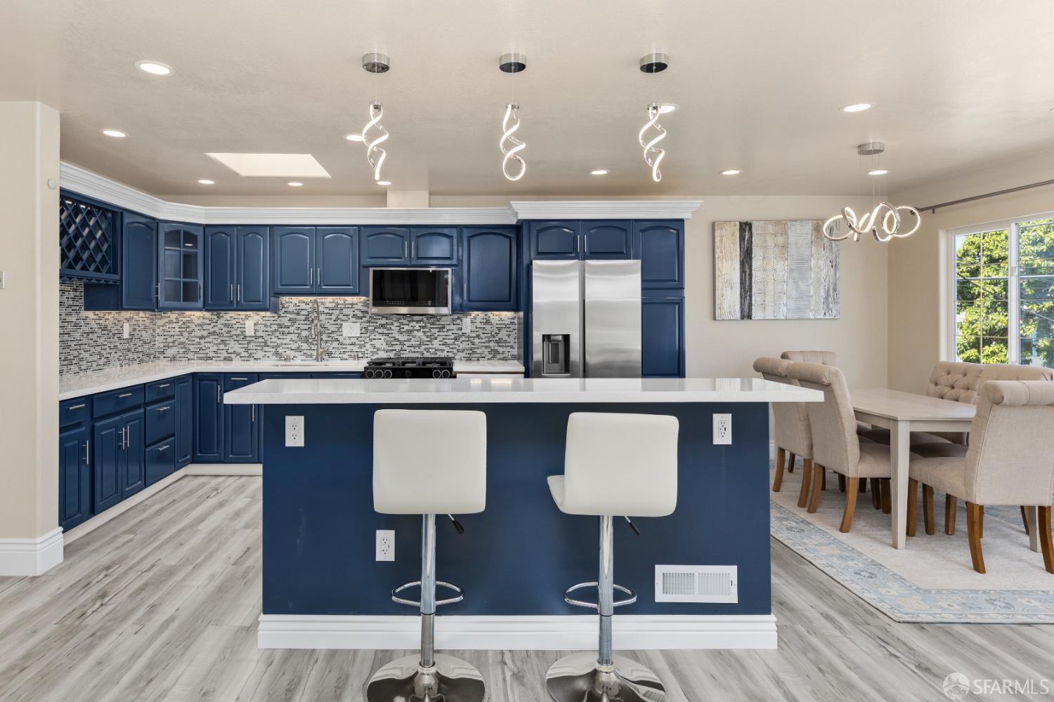 Detail Gallery Image 18 of 97 For 1247 Fitzgerald Ave, San Francisco,  CA 94124 - 4 Beds | 3 Baths