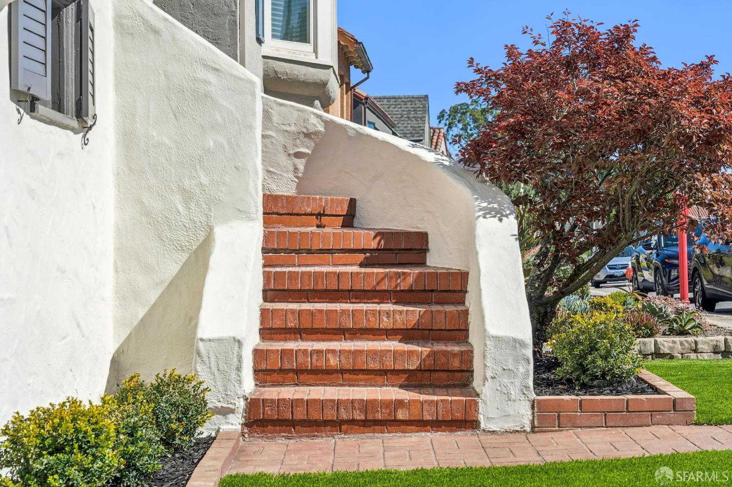 Detail Gallery Image 53 of 56 For 100 Chaves Ave, San Francisco,  CA 94127 - 2 Beds | 2 Baths