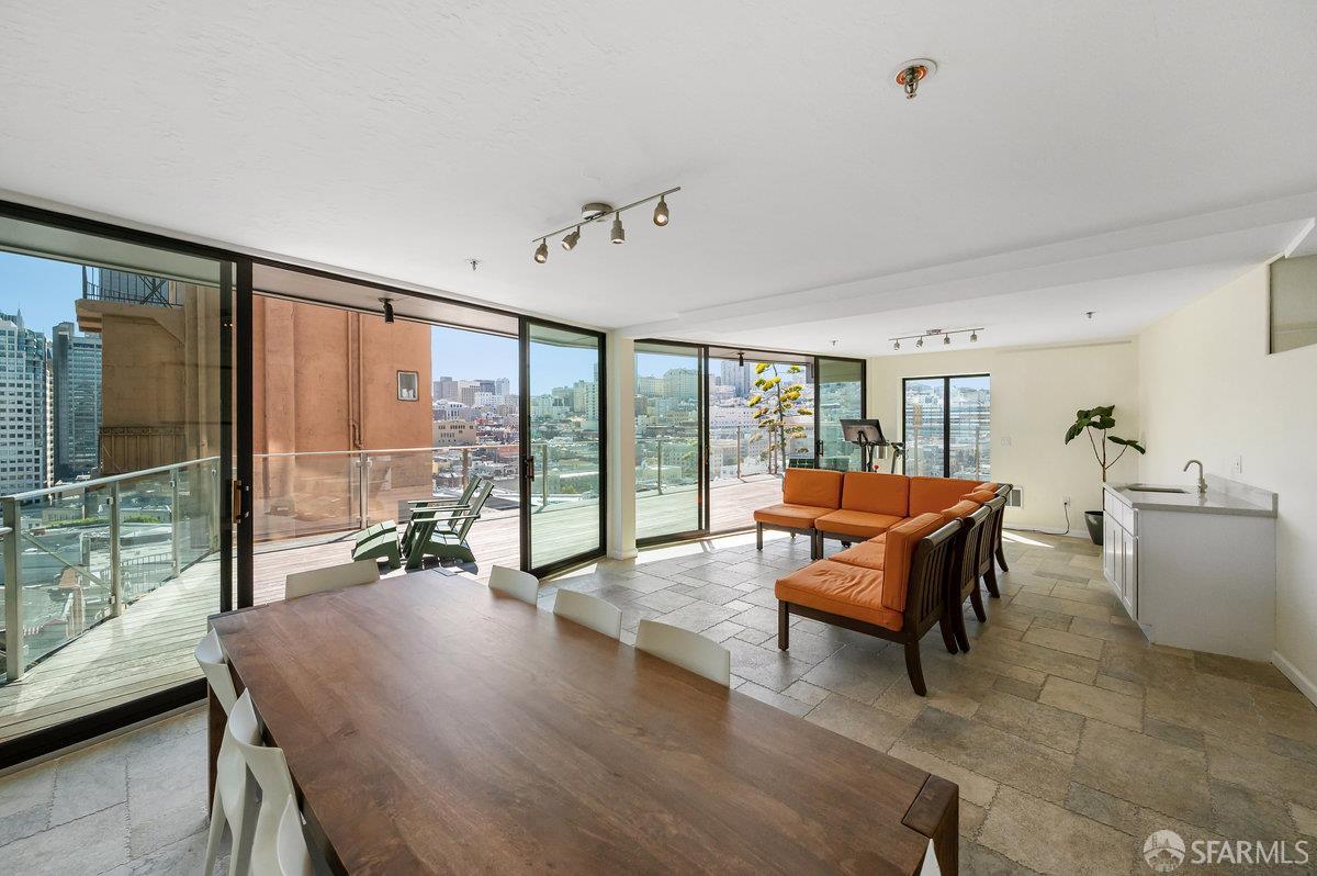 Photo #18: 426112279 Listing: Photo #18