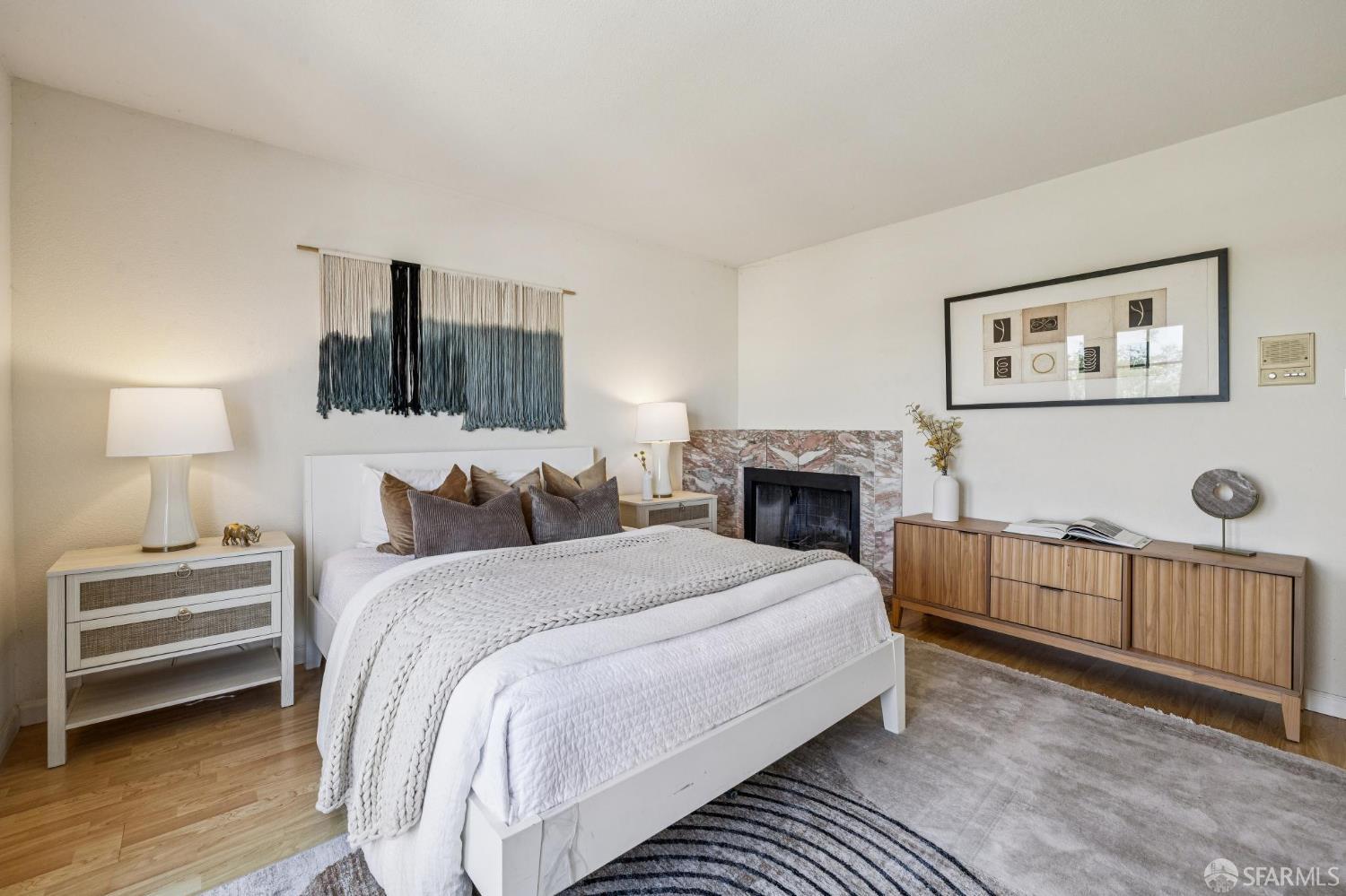 Detail Gallery Image 15 of 82 For 532 Franconia St, San Francisco,  CA 94110 - 5 Beds | 4 Baths