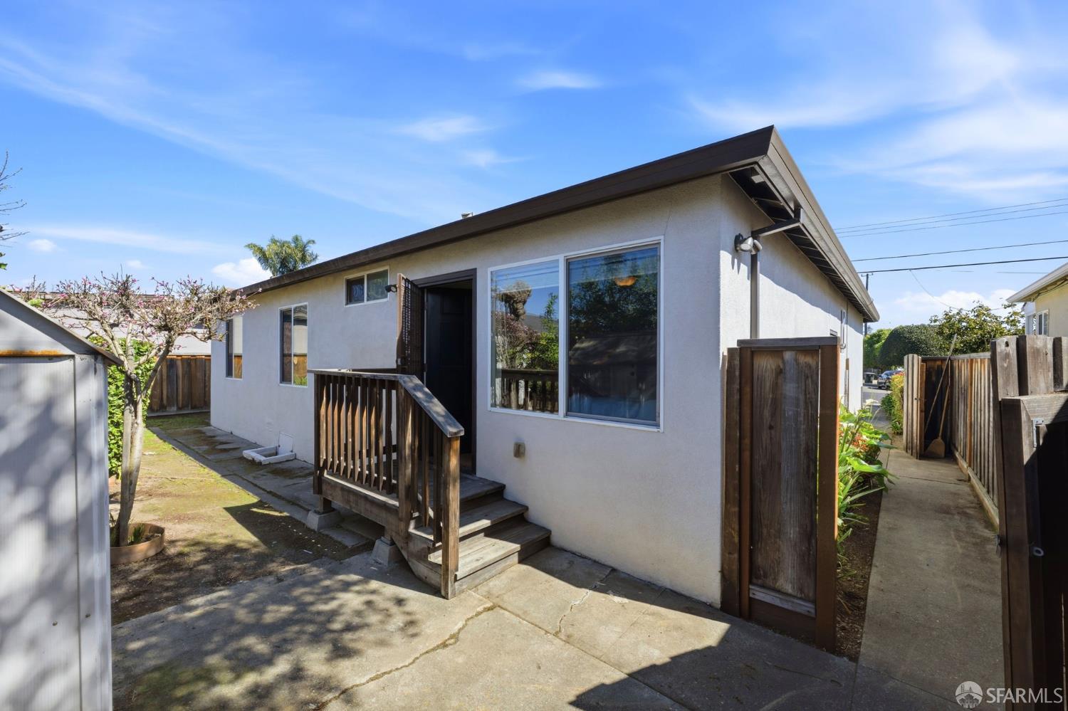 Detail Gallery Image 34 of 55 For 219 Verbena Dr, East Palo Alto,  CA 94303 - 3 Beds | 1 Baths