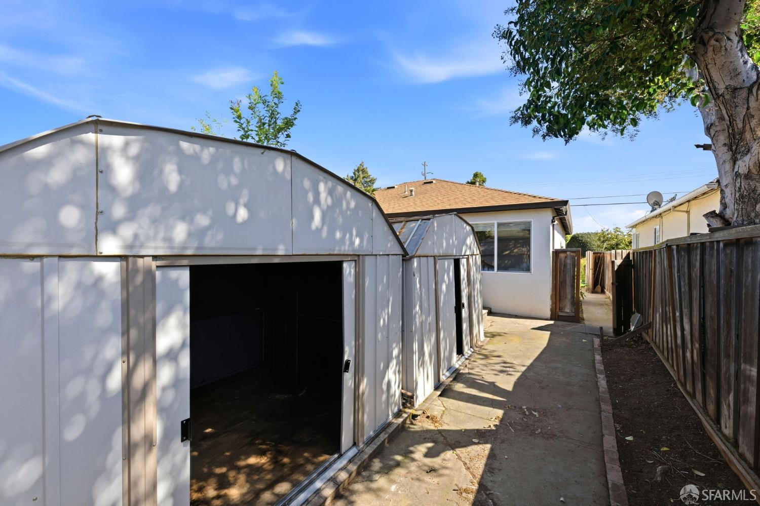 Detail Gallery Image 39 of 55 For 219 Verbena Dr, East Palo Alto,  CA 94303 - 3 Beds | 1 Baths