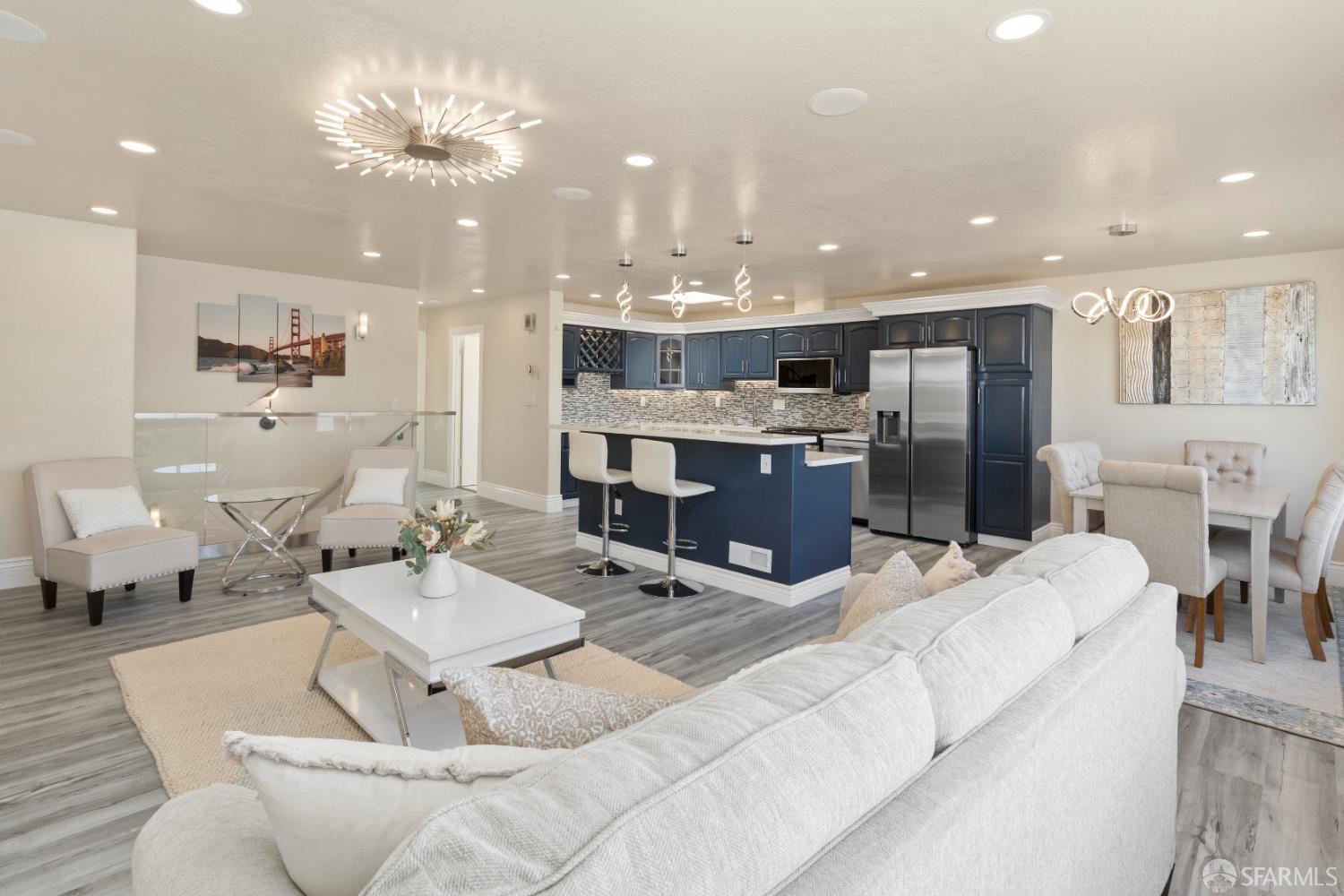 Detail Gallery Image 4 of 97 For 1247 Fitzgerald Ave, San Francisco,  CA 94124 - 4 Beds | 3 Baths