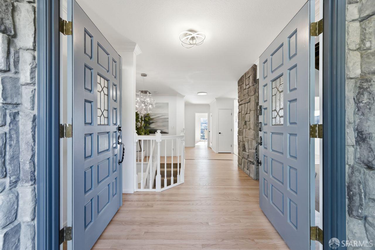 Detail Gallery Image 2 of 58 For 179 Bay View Dr, San Carlos,  CA 94070 - 3 Beds | 2/1 Baths