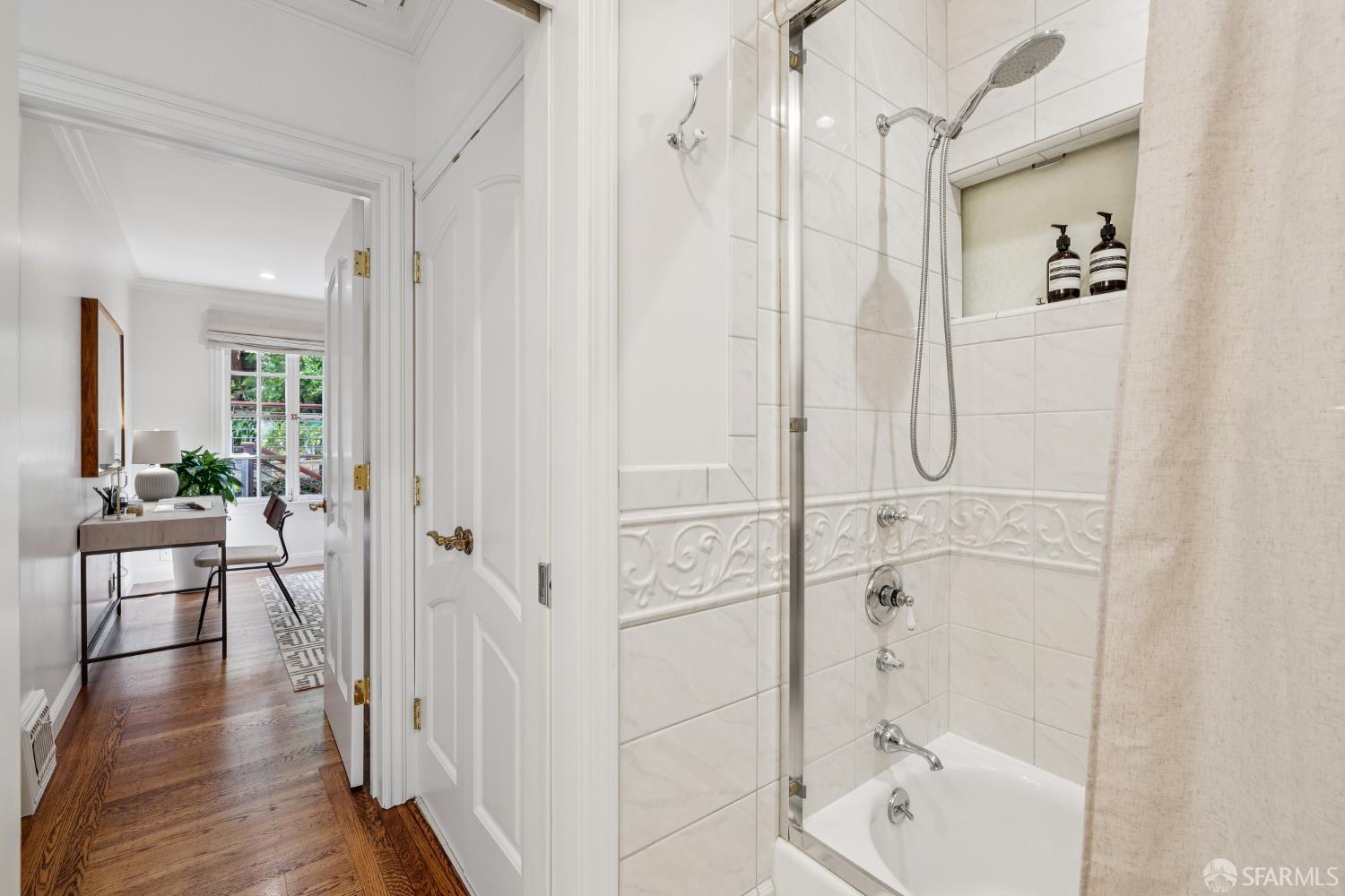 Photo #32: 425081201 Listing: Photo #32