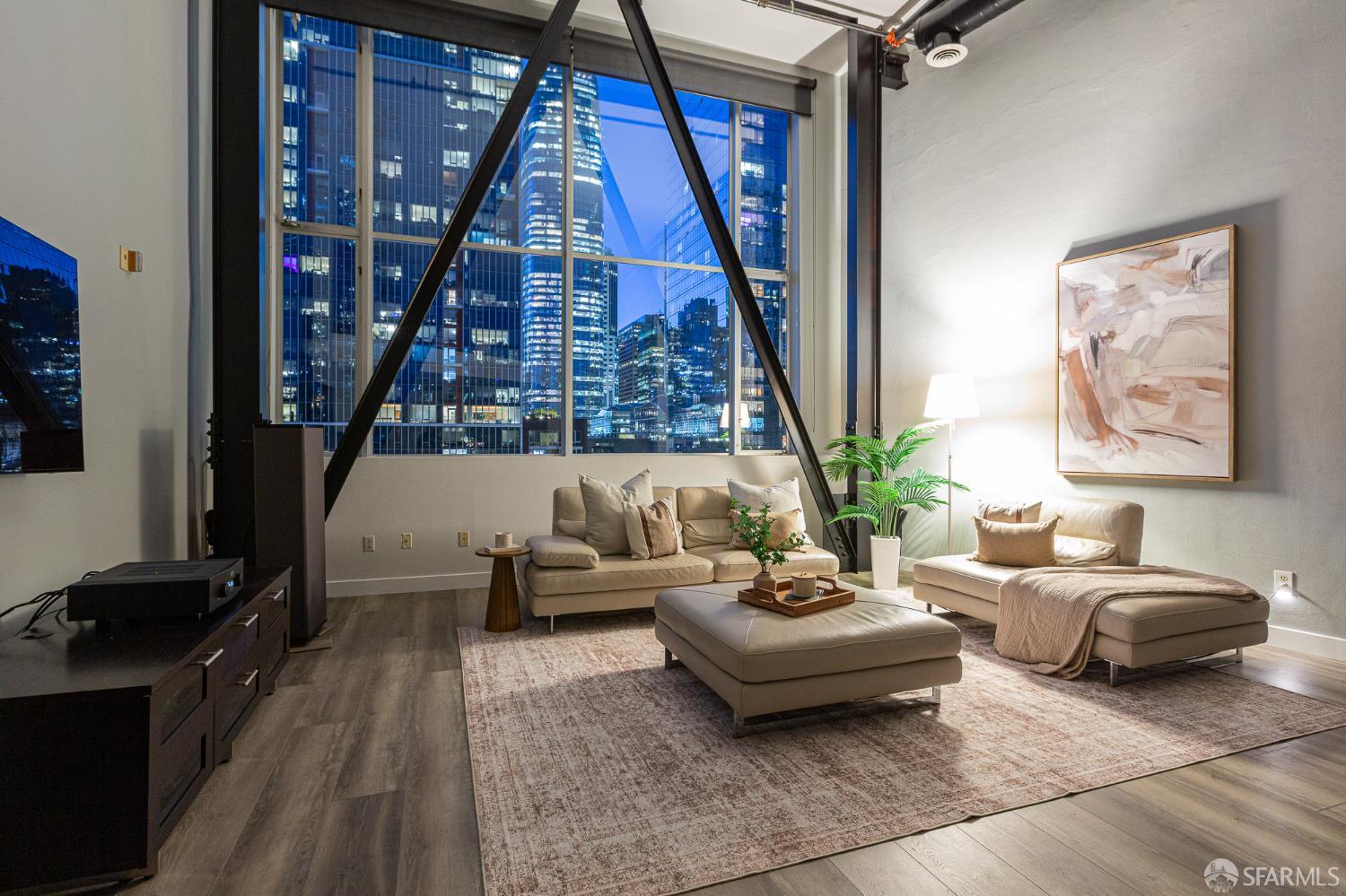 Photo #5: 426110365 Listing: Photo #5