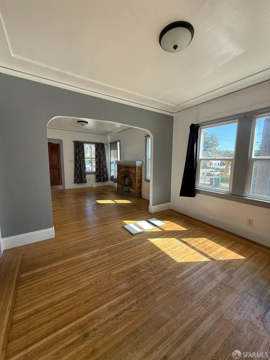 Detail Gallery Image 12 of 41 For 3331 Davis St, Oakland,  CA 94601 - 2 Beds | 1 Baths