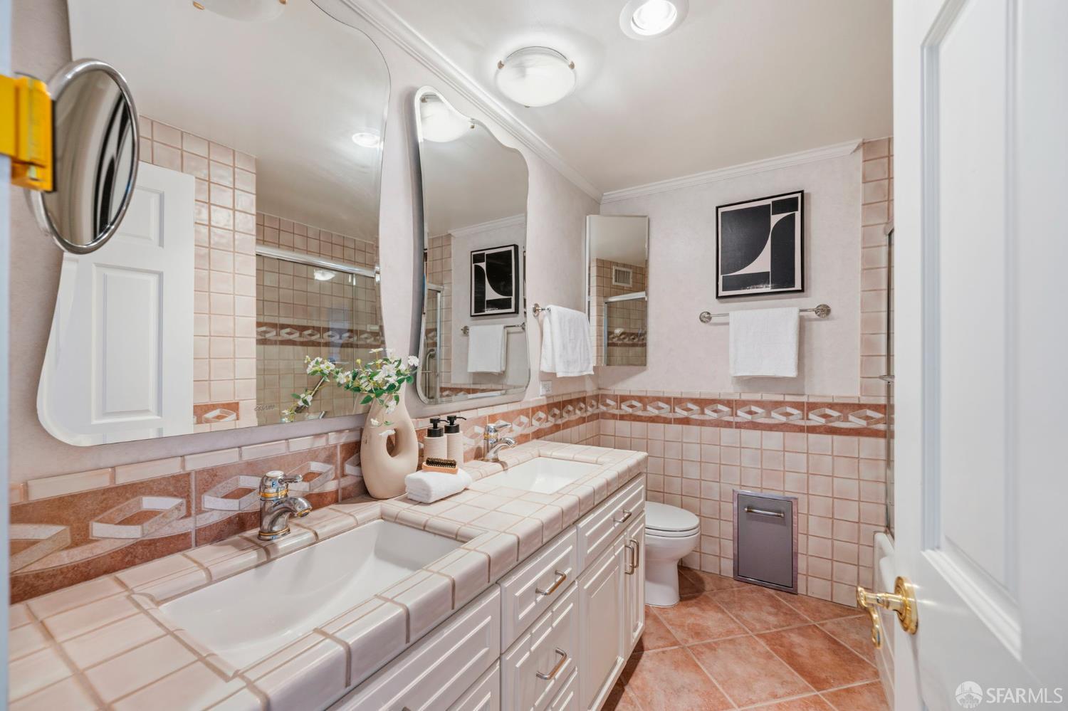 Photo #30: 426112495 Listing: Photo #30