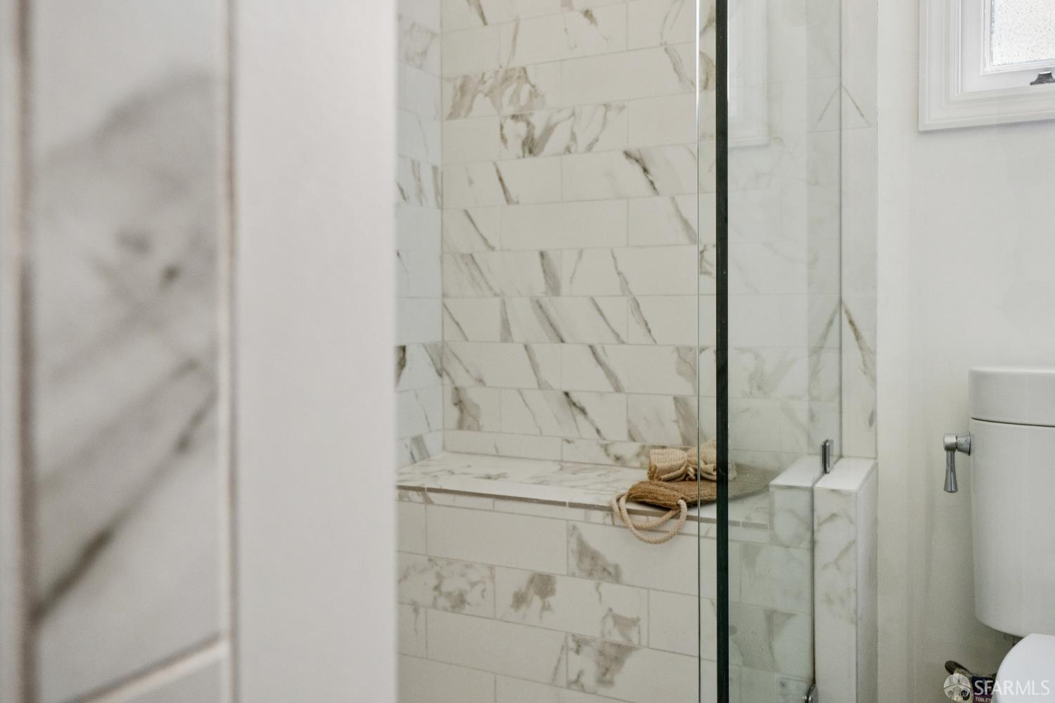 Photo #23: 426113304 Listing: Photo #23