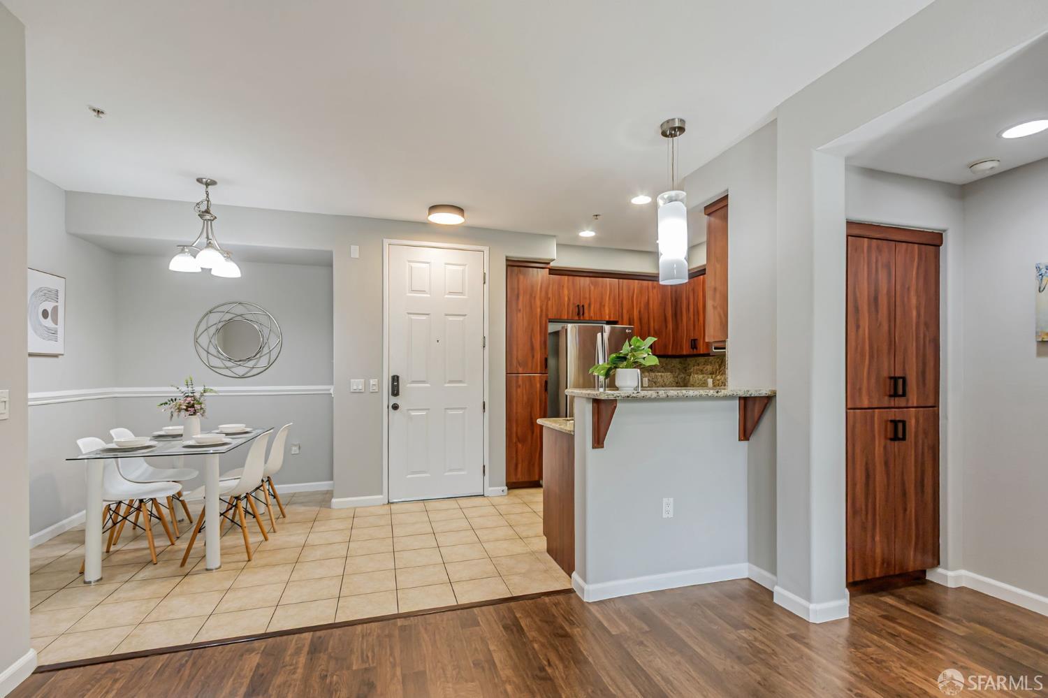 Detail Gallery Image 14 of 43 For 1101 S Main St #216,  Milpitas,  CA 95035 - 2 Beds | 2 Baths