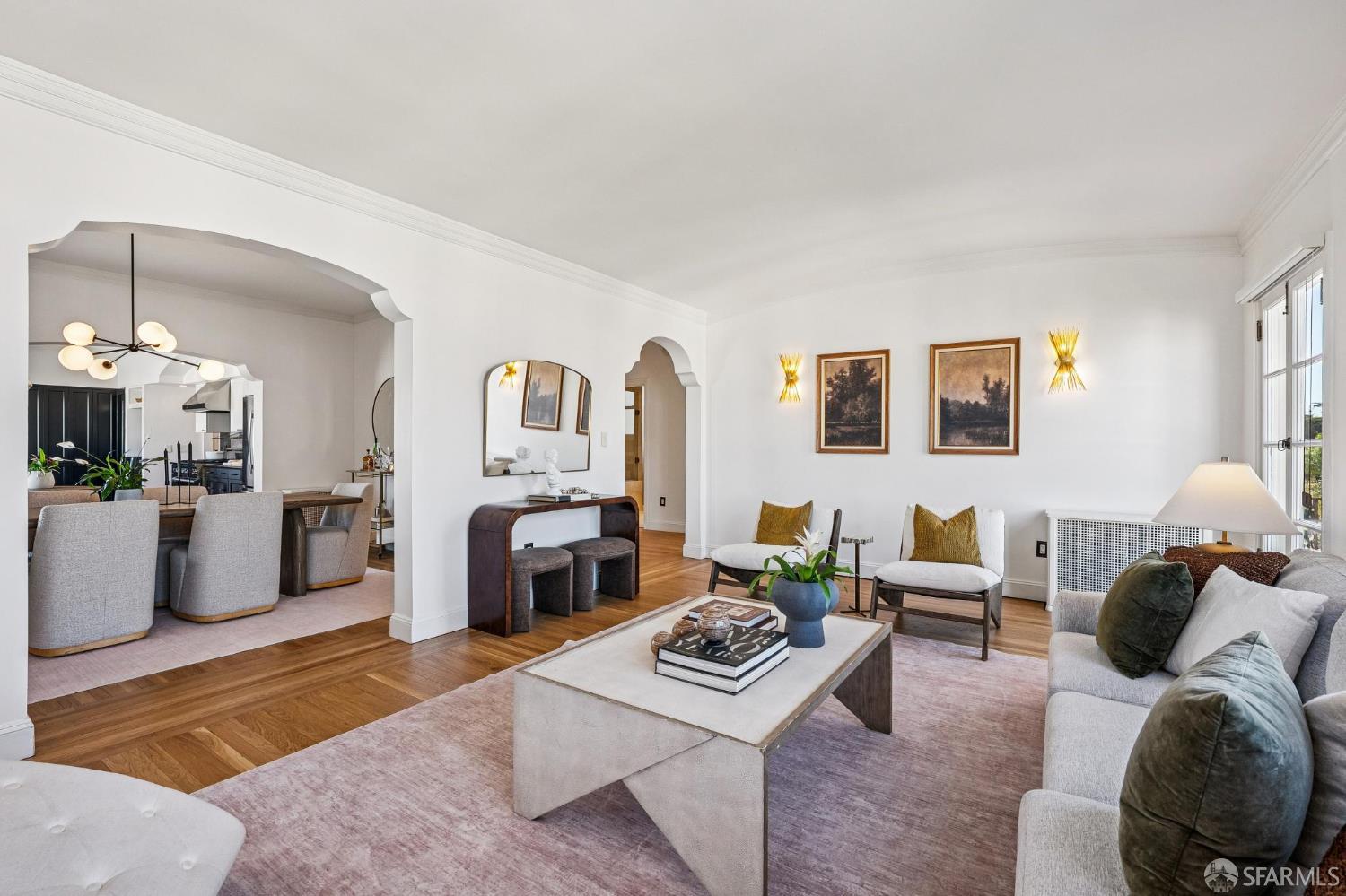 Detail Gallery Image 4 of 51 For 2165 Beach St #5,  San Francisco,  CA 94123 - 2 Beds | 2 Baths