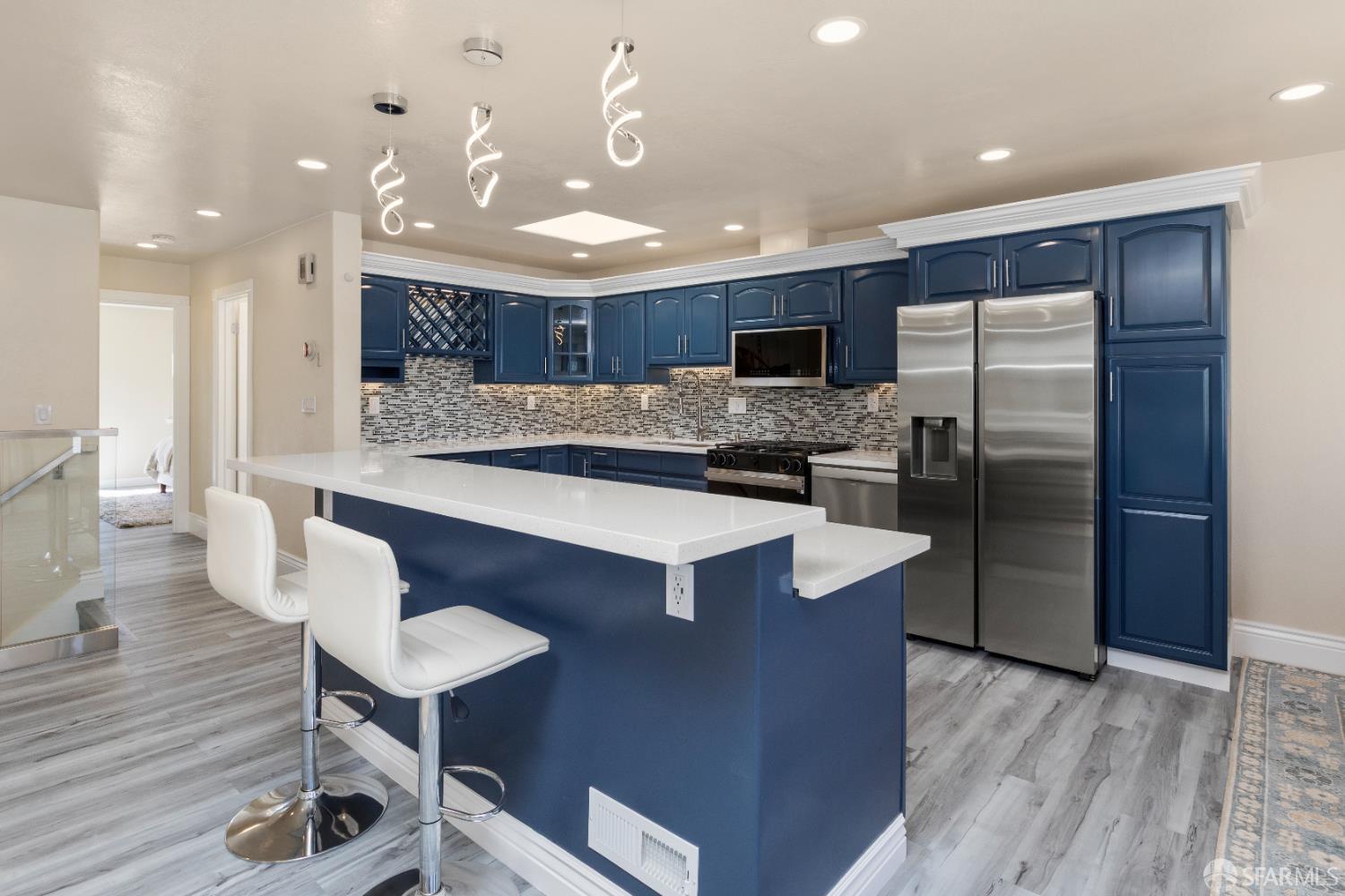 Detail Gallery Image 20 of 97 For 1247 Fitzgerald Ave, San Francisco,  CA 94124 - 4 Beds | 3 Baths