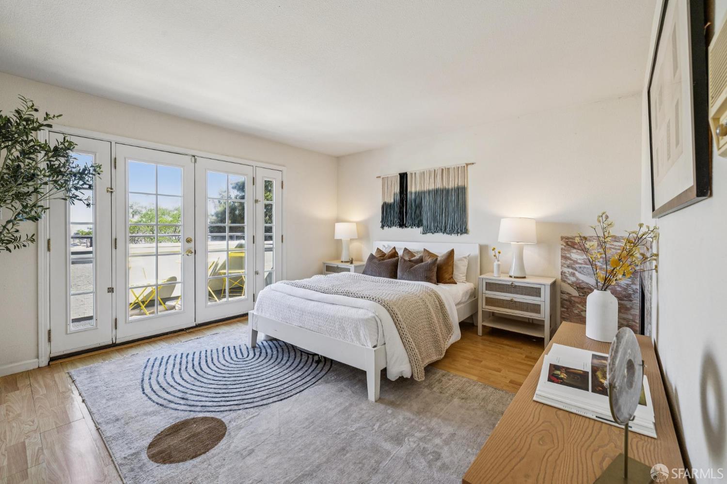 Detail Gallery Image 14 of 82 For 532 Franconia St, San Francisco,  CA 94110 - 5 Beds | 4 Baths