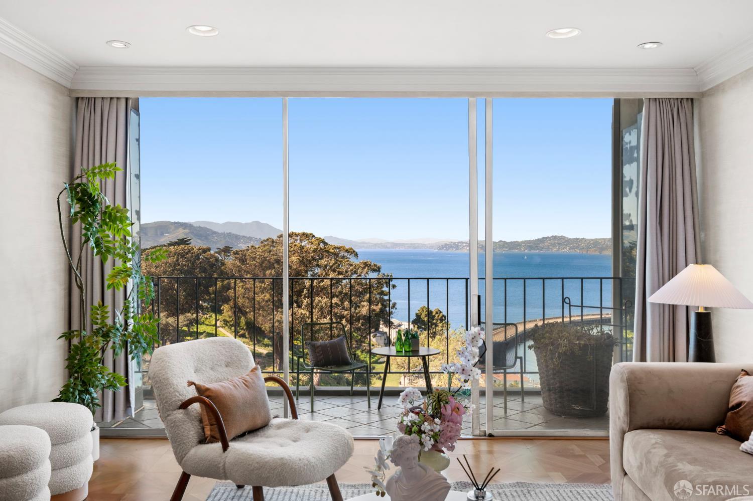 Photo #5: 426112495 Listing: Photo #5