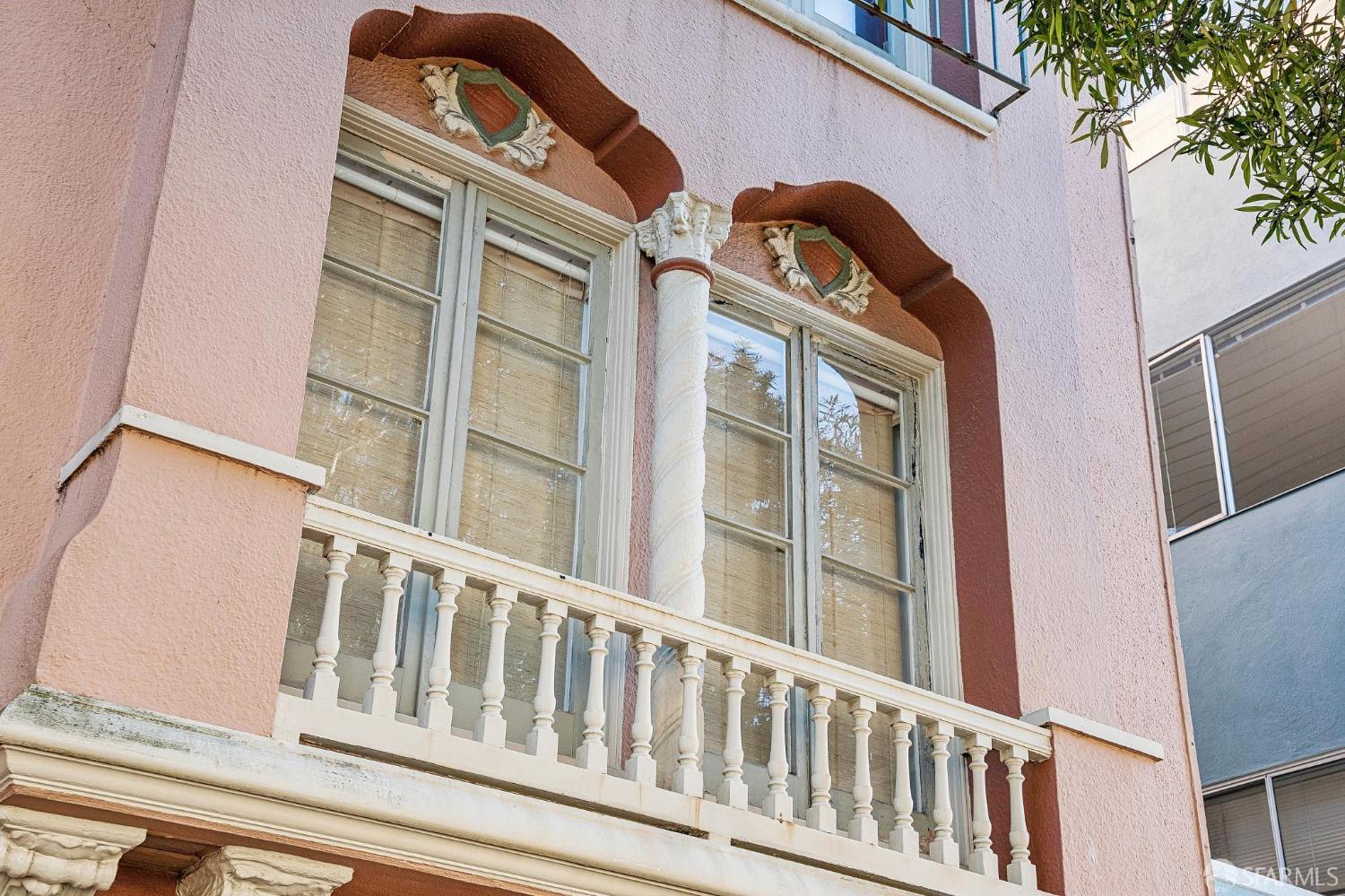 Detail Gallery Image 40 of 51 For 2165 Beach St #5,  San Francisco,  CA 94123 - 2 Beds | 2 Baths