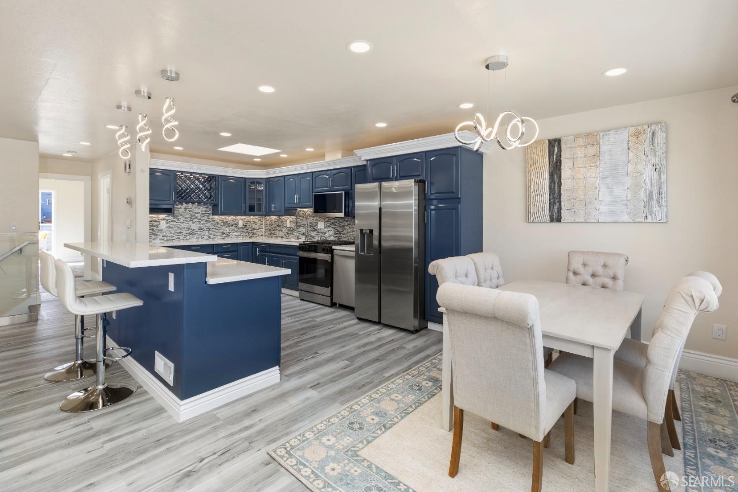 Detail Gallery Image 15 of 97 For 1247 Fitzgerald Ave, San Francisco,  CA 94124 - 4 Beds | 3 Baths