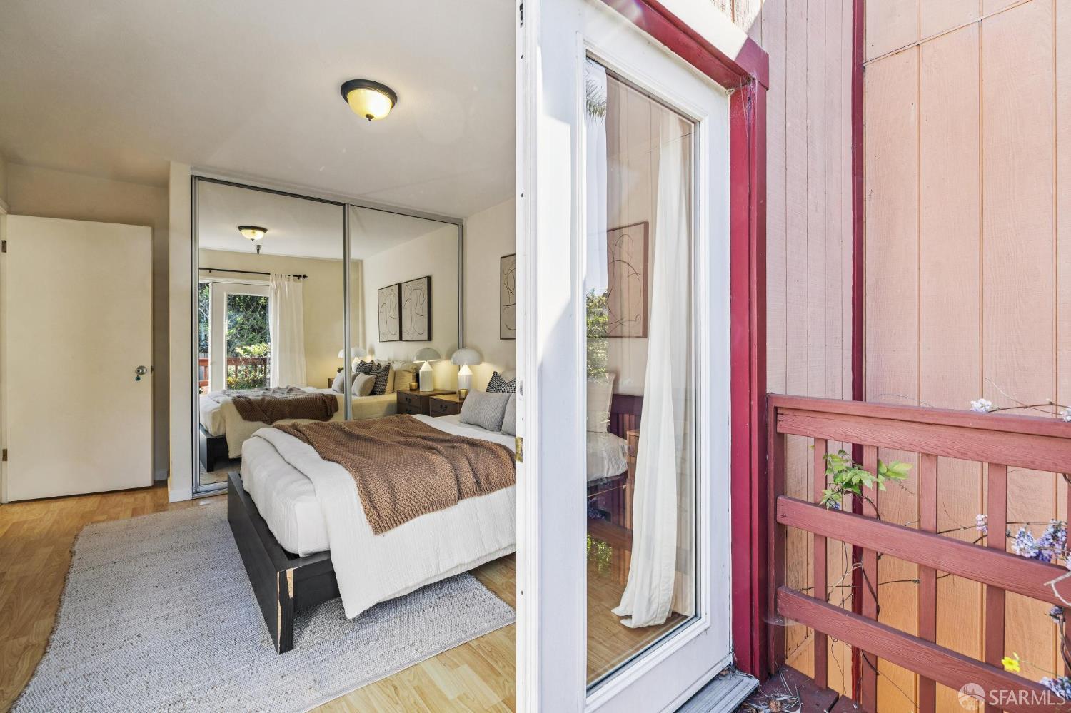 Detail Gallery Image 32 of 82 For 532 Franconia St, San Francisco,  CA 94110 - 5 Beds | 4 Baths