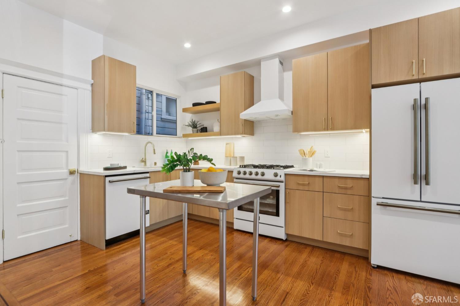 Photo #5: 426113739 Listing: Photo #5