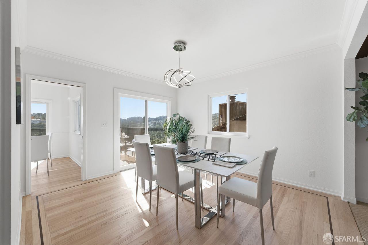 Detail Gallery Image 6 of 58 For 179 Bay View Dr, San Carlos,  CA 94070 - 3 Beds | 2/1 Baths