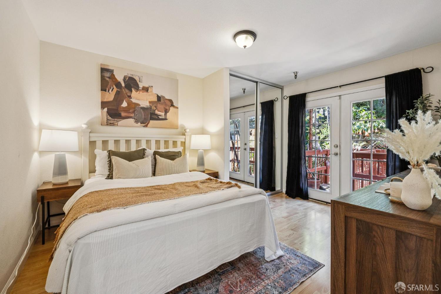 Detail Gallery Image 39 of 82 For 532 Franconia St, San Francisco,  CA 94110 - 5 Beds | 4 Baths