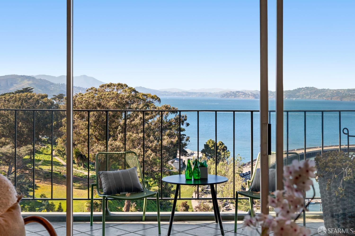 Photo #6: 426112495 Listing: Photo #6