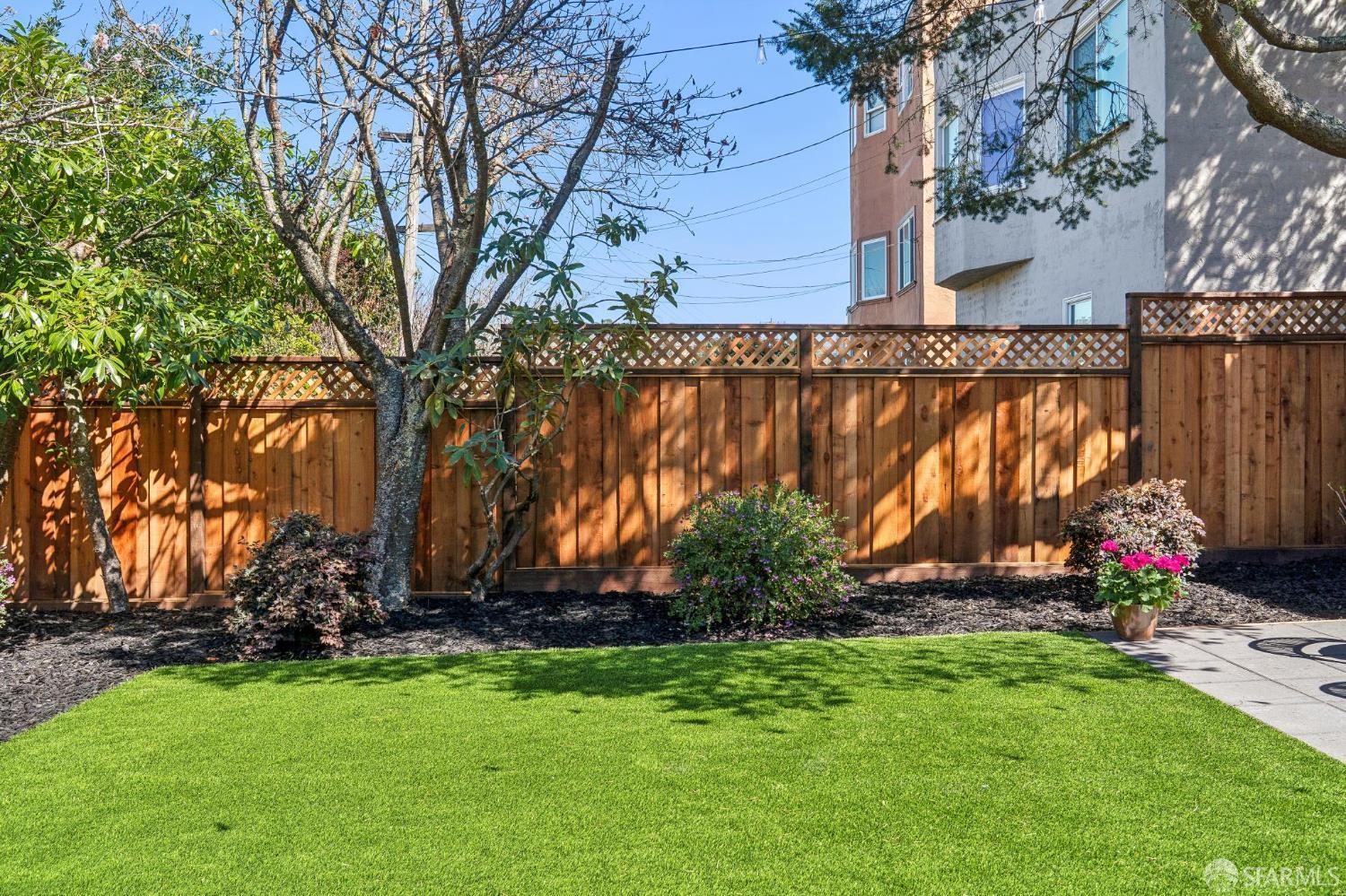 Detail Gallery Image 27 of 56 For 100 Chaves Ave, San Francisco,  CA 94127 - 2 Beds | 2 Baths