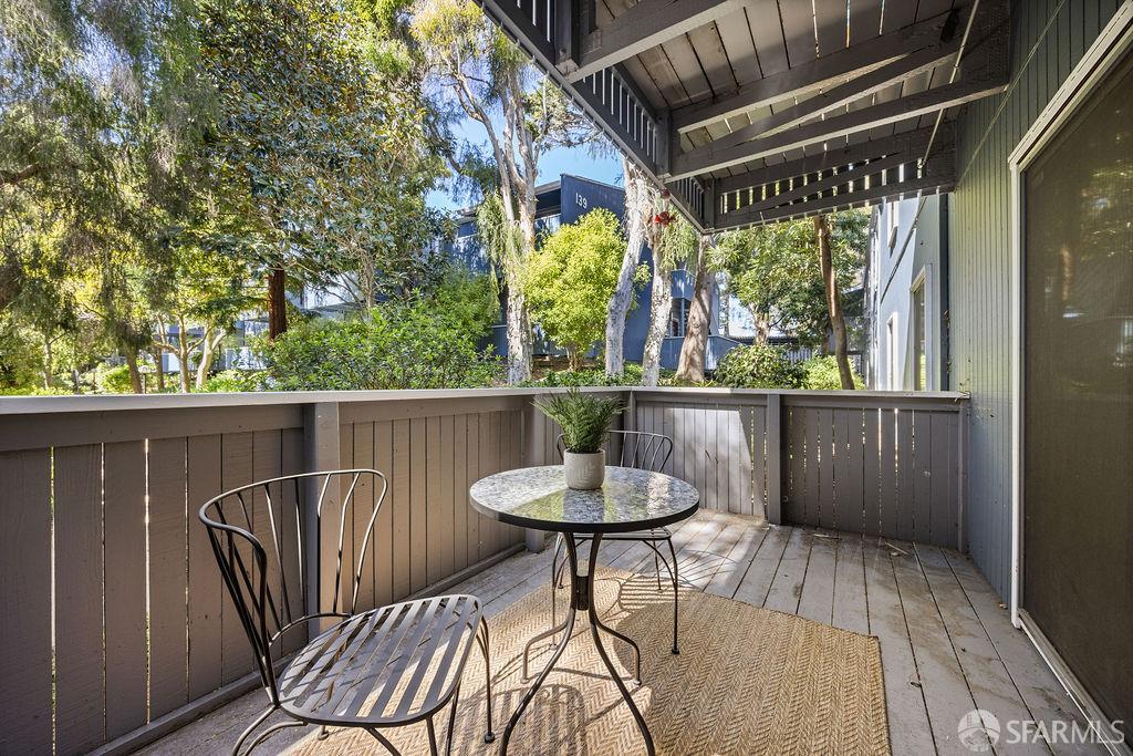 Detail Gallery Image 22 of 34 For 137 Piccadilly Pl a,  San Bruno,  CA 94066 - 2 Beds | 2 Baths