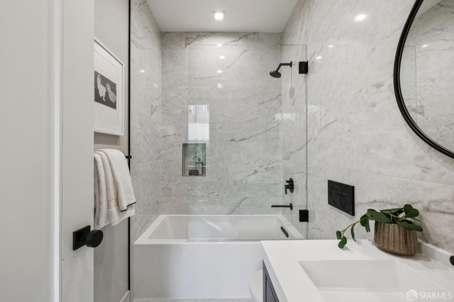 Photo #30: 426113444 Listing: Photo #30