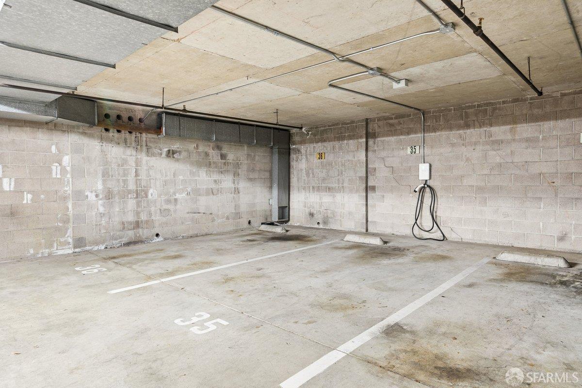 Photo #16: 426112279 Listing: Photo #16