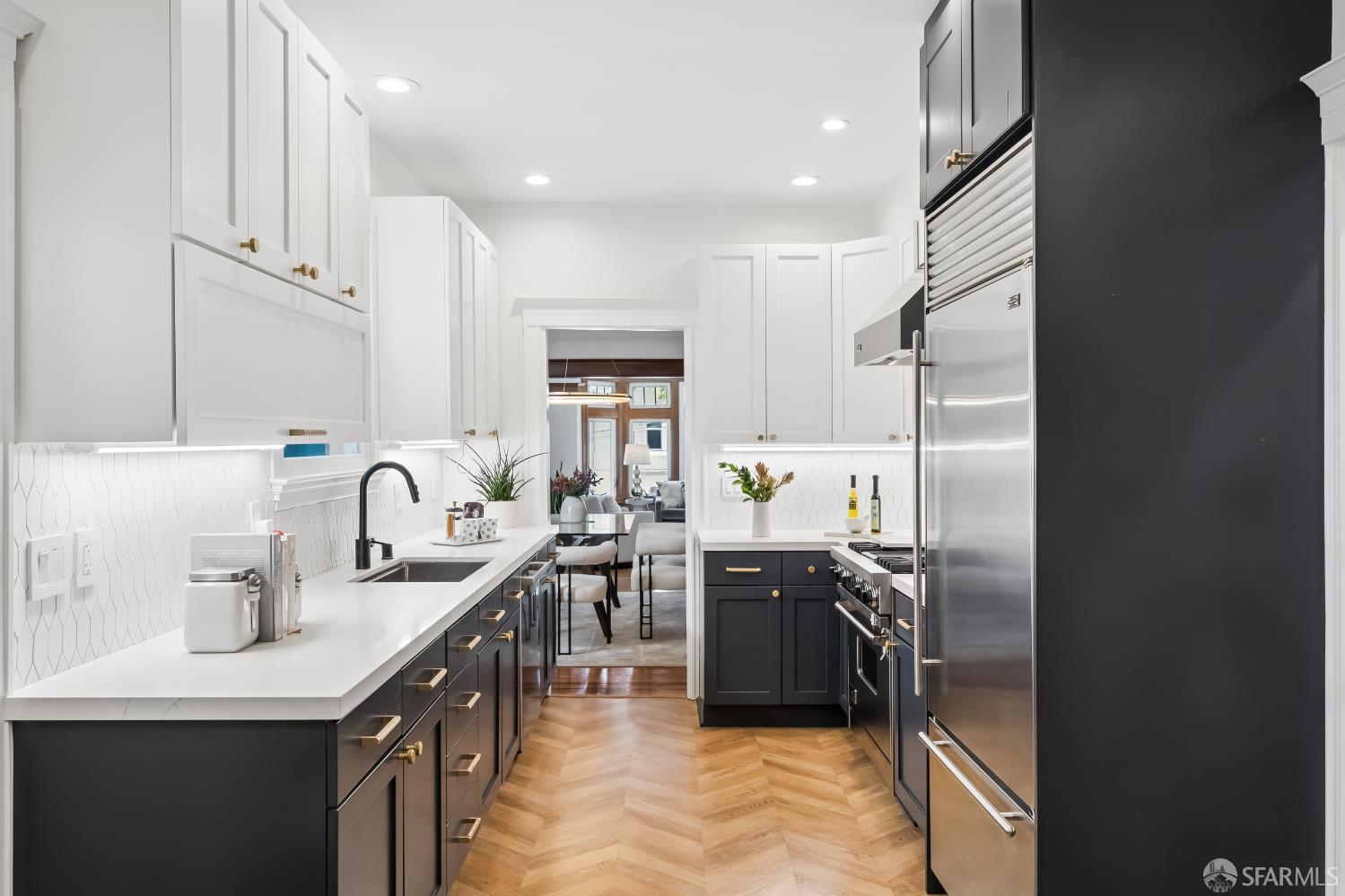 Photo #3: 426112483 Listing: Photo #3