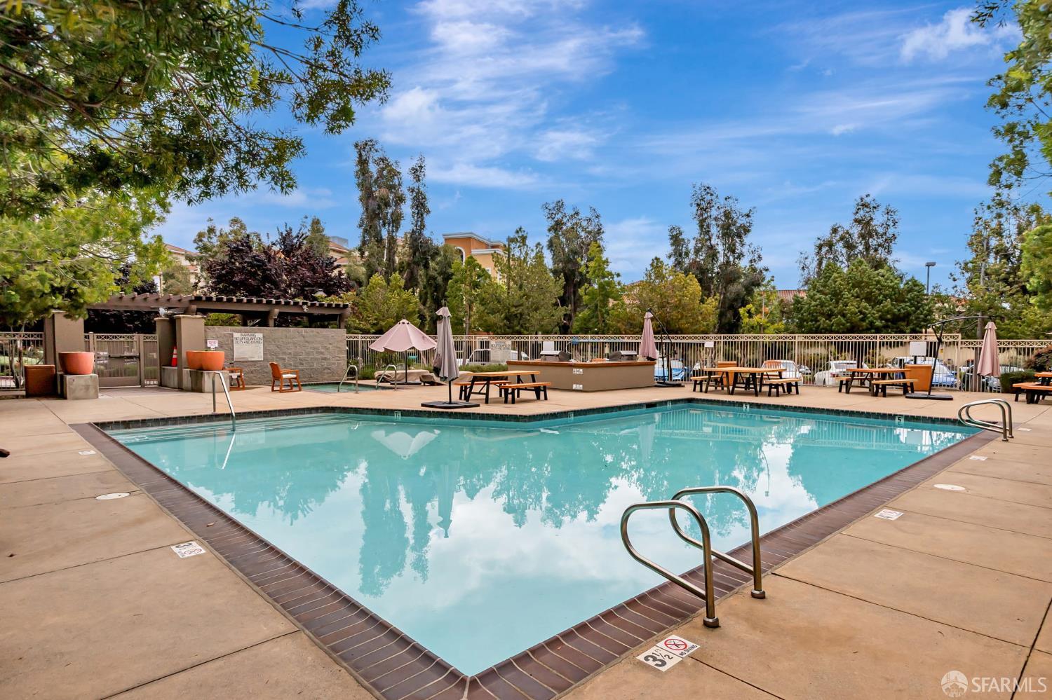 Detail Gallery Image 37 of 43 For 1101 S Main St #216,  Milpitas,  CA 95035 - 2 Beds | 2 Baths