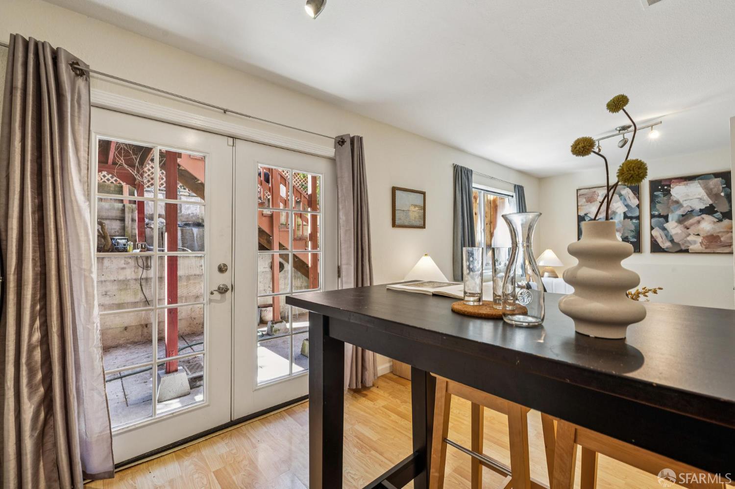 Detail Gallery Image 51 of 82 For 532 Franconia St, San Francisco,  CA 94110 - 5 Beds | 4 Baths