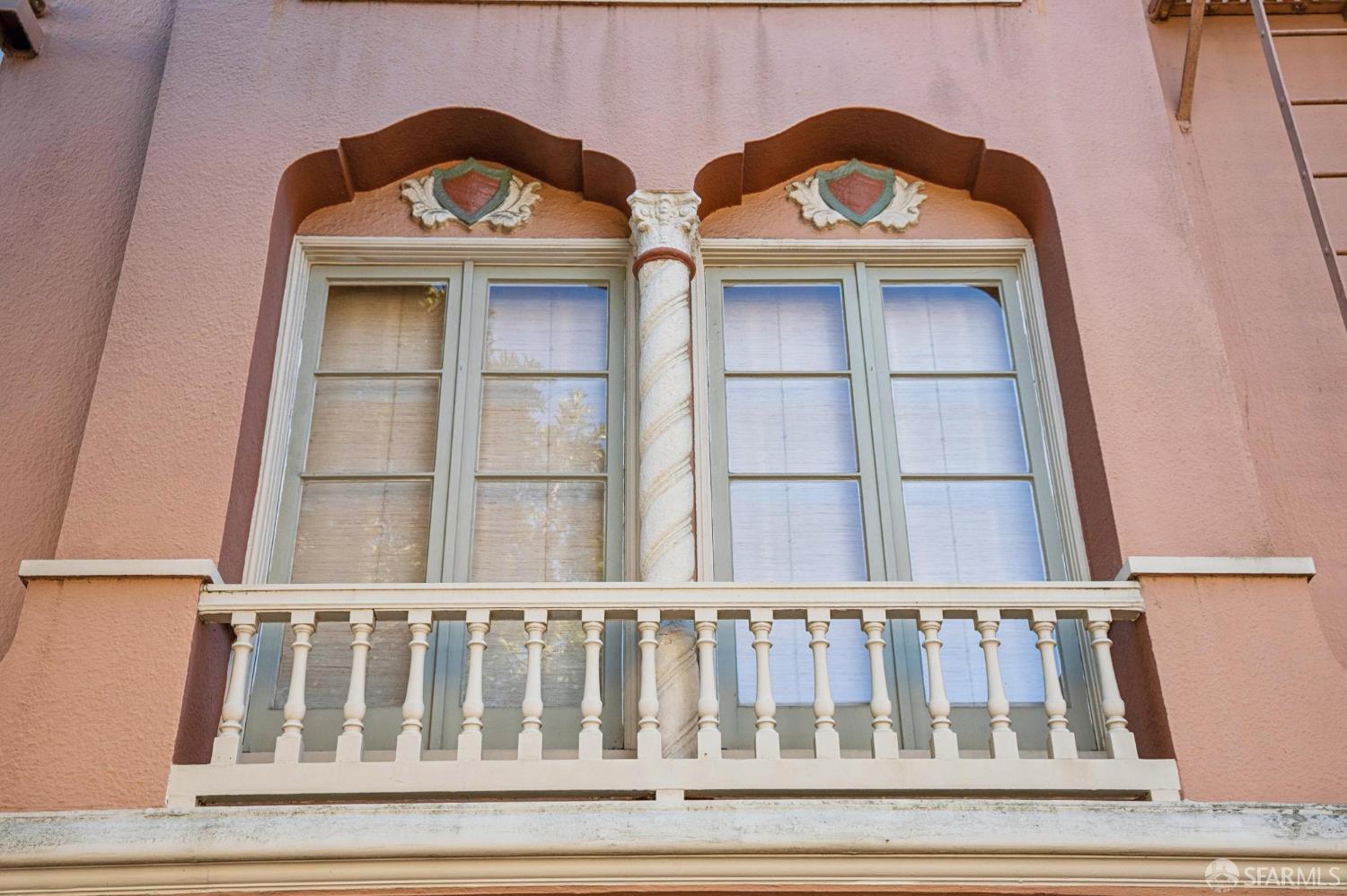 Detail Gallery Image 42 of 51 For 2165 Beach St #5,  San Francisco,  CA 94123 - 2 Beds | 2 Baths