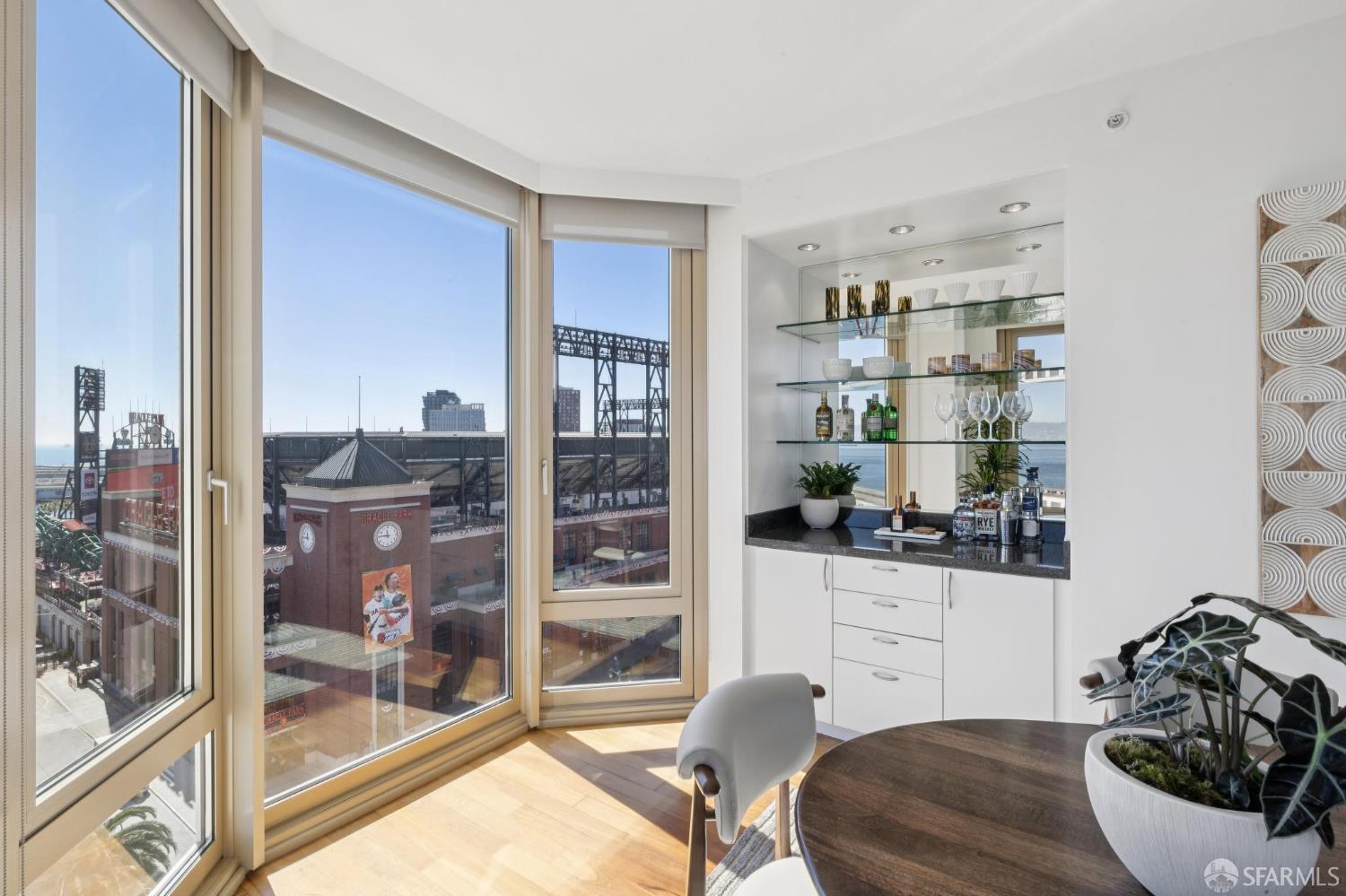 Photo #2: 426113756 Listing: Photo #2