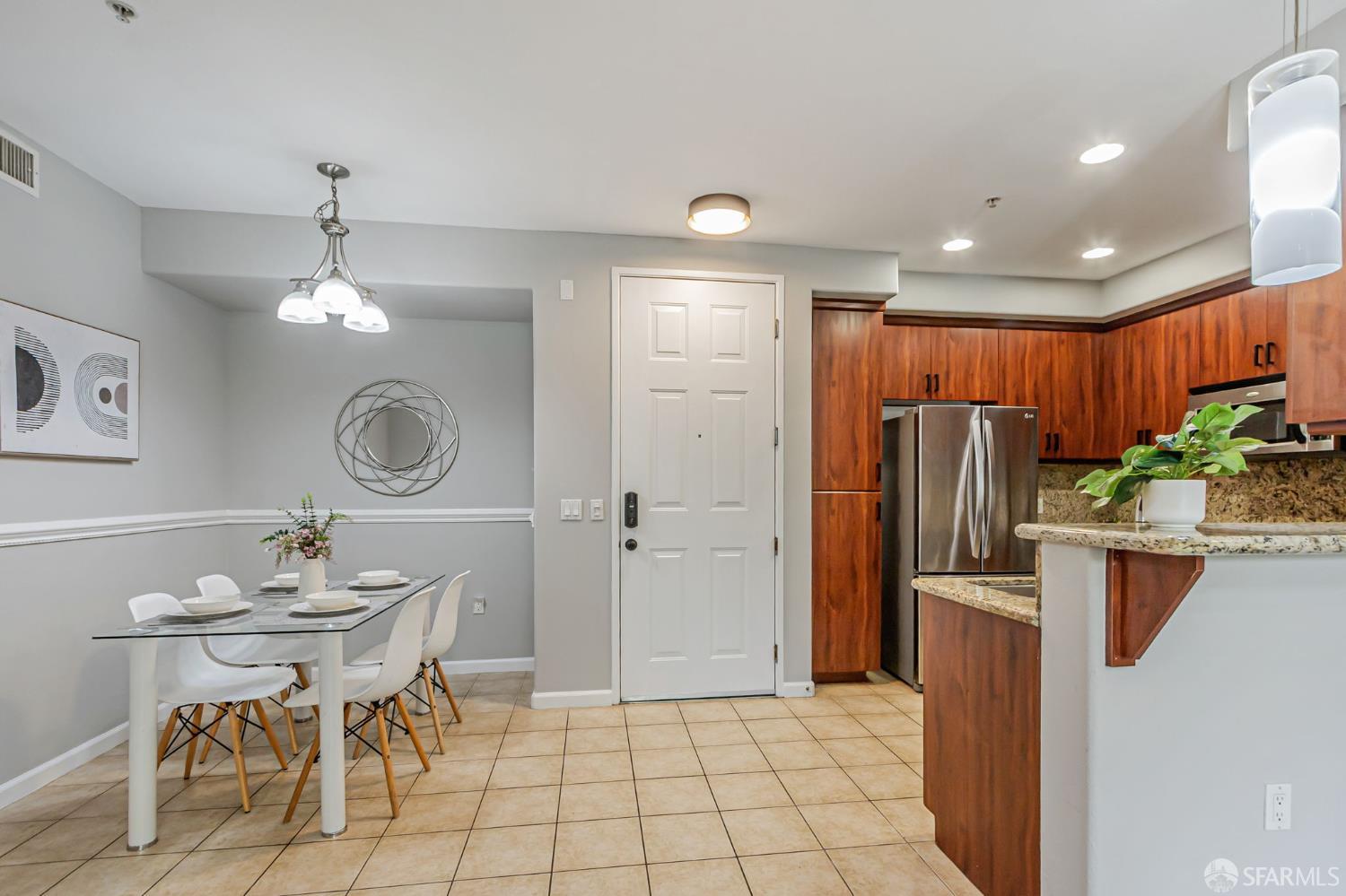 Detail Gallery Image 16 of 43 For 1101 S Main St #216,  Milpitas,  CA 95035 - 2 Beds | 2 Baths