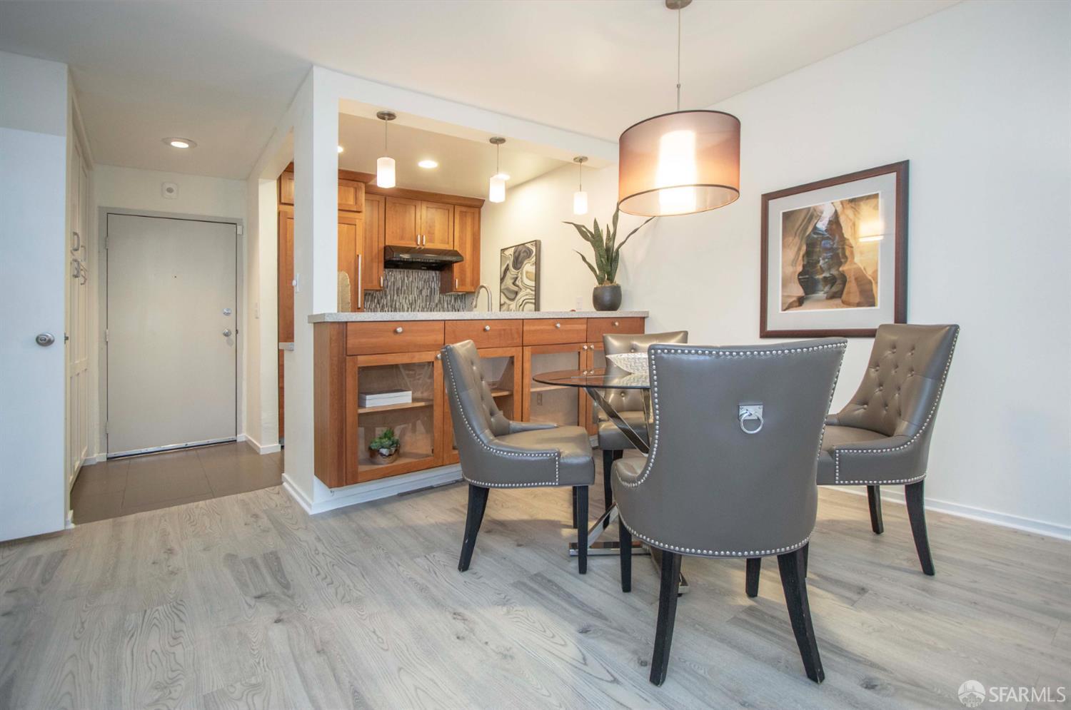 Photo #9: 426112924 Listing: Photo #9