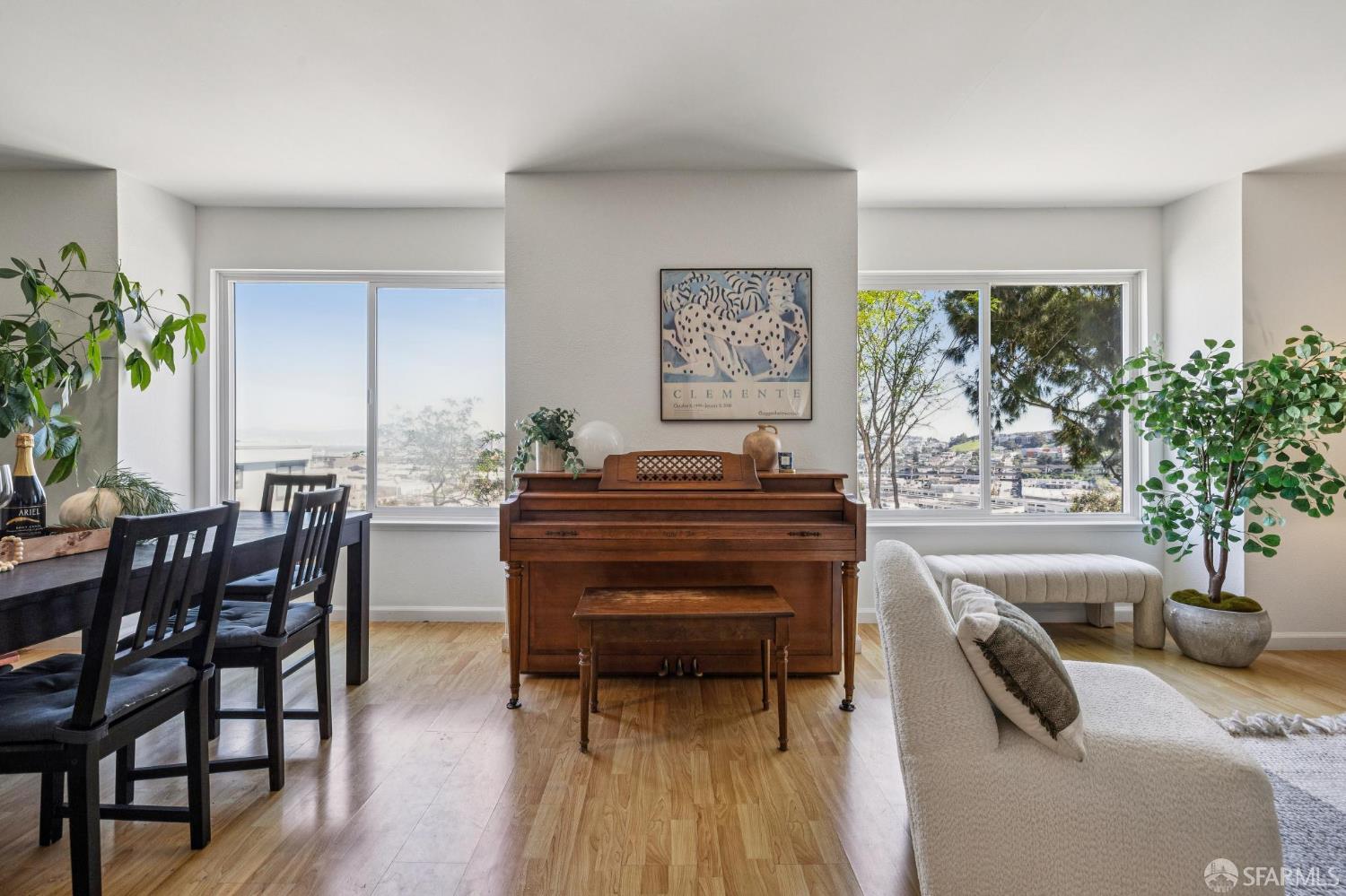 Detail Gallery Image 6 of 82 For 532 Franconia St, San Francisco,  CA 94110 - 5 Beds | 4 Baths