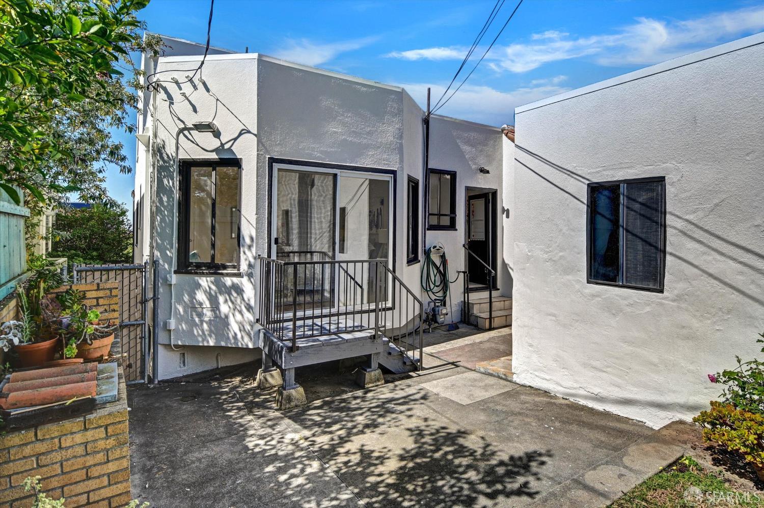 Detail Gallery Image 43 of 59 For 301 Santa Ana Ave, San Francisco,  CA 94127 - 3 Beds | 2 Baths