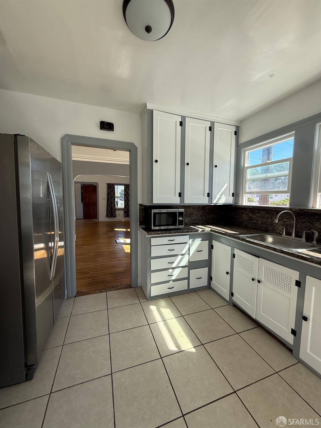 Detail Gallery Image 29 of 41 For 3331 Davis St, Oakland,  CA 94601 - 2 Beds | 1 Baths