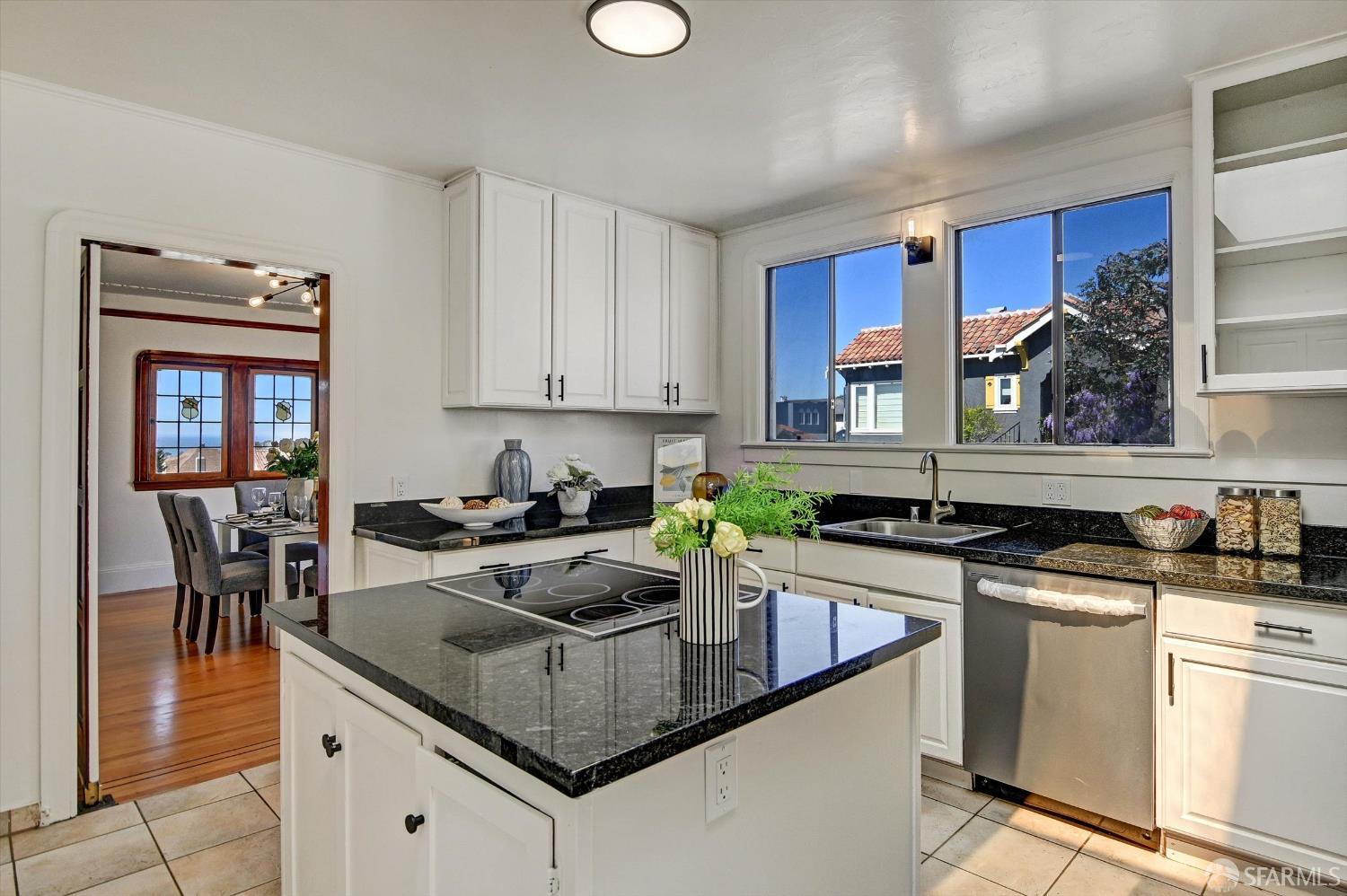 Detail Gallery Image 19 of 59 For 301 Santa Ana Ave, San Francisco,  CA 94127 - 3 Beds | 2 Baths