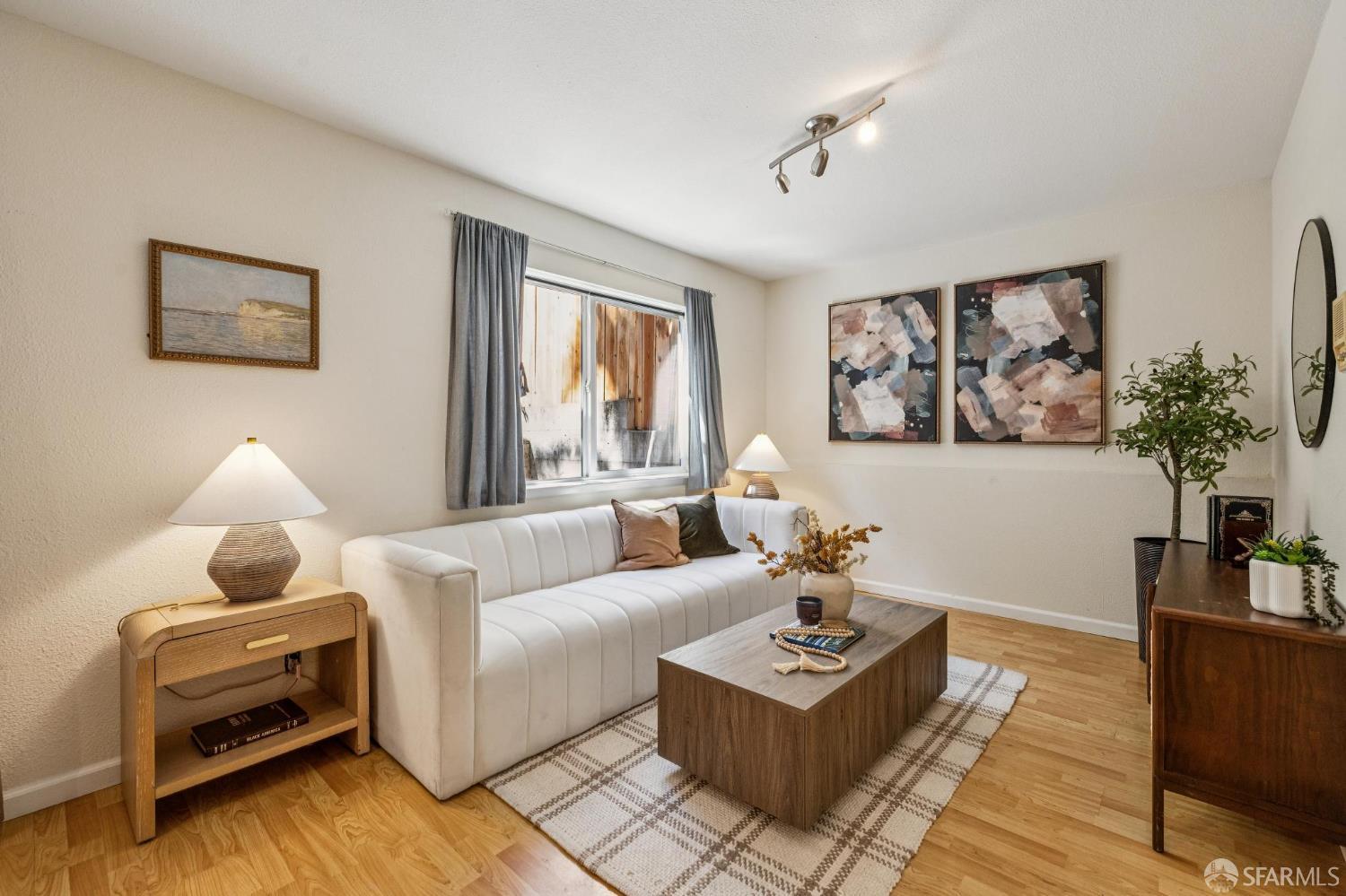 Detail Gallery Image 48 of 82 For 532 Franconia St, San Francisco,  CA 94110 - 5 Beds | 4 Baths