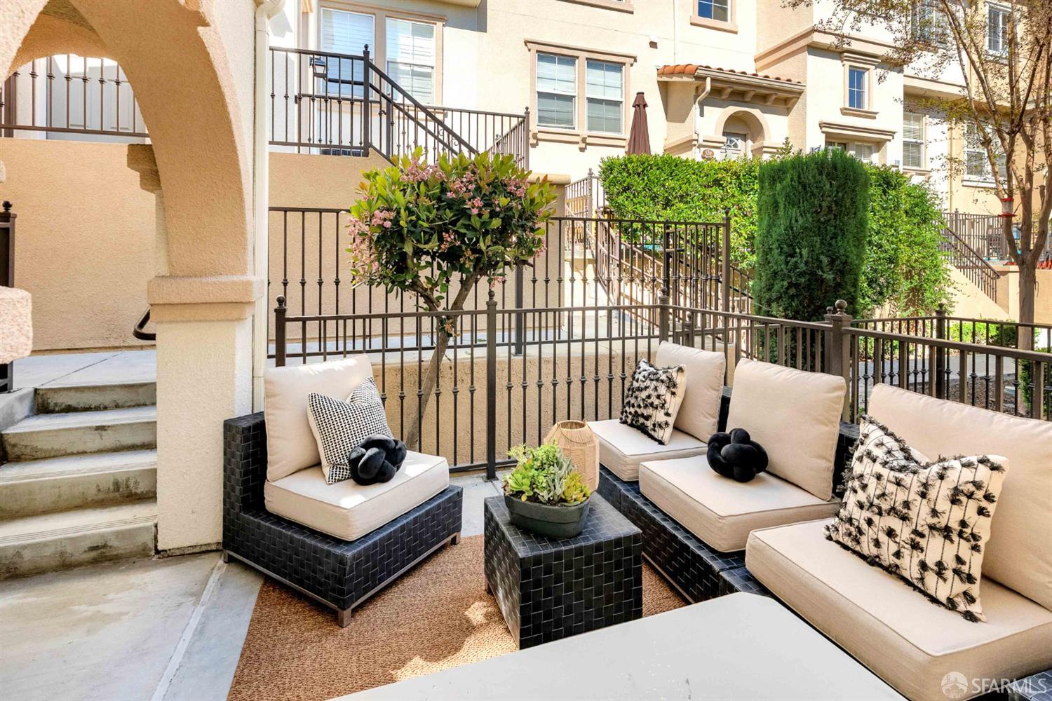 Detail Gallery Image 18 of 30 For 323 Casselino Dr, San Jose,  CA 95136 - 2 Beds | 2 Baths