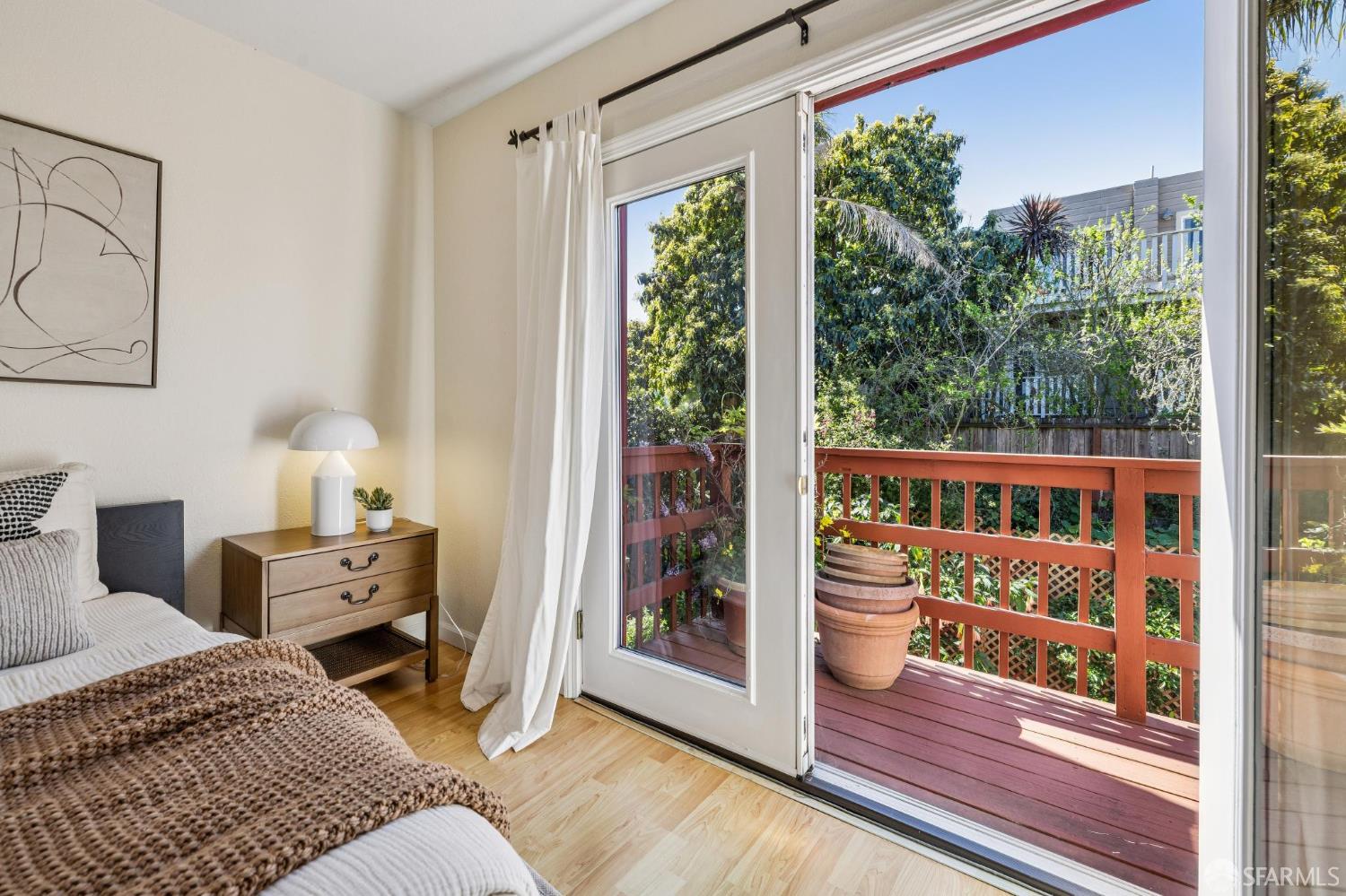 Detail Gallery Image 31 of 82 For 532 Franconia St, San Francisco,  CA 94110 - 5 Beds | 4 Baths