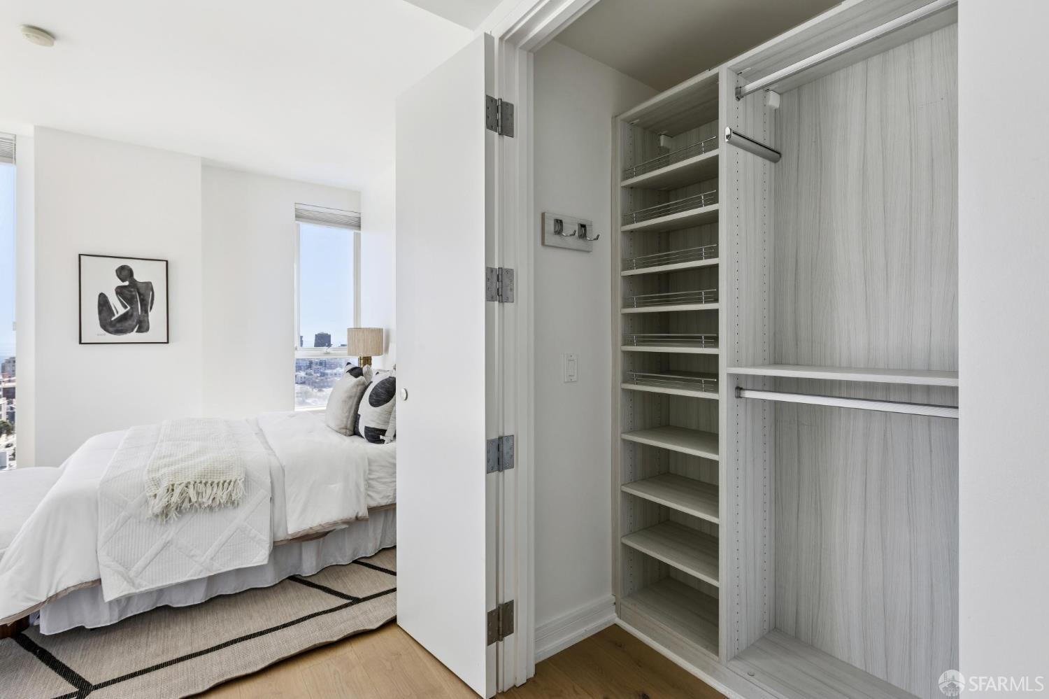 Photo #17: 426108116 Listing: Photo #17