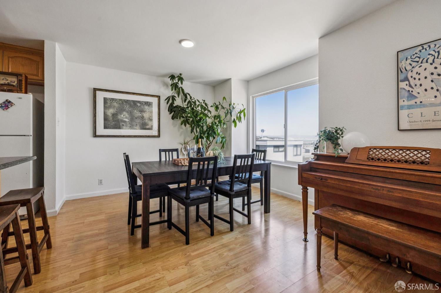 Detail Gallery Image 7 of 82 For 532 Franconia St, San Francisco,  CA 94110 - 5 Beds | 4 Baths