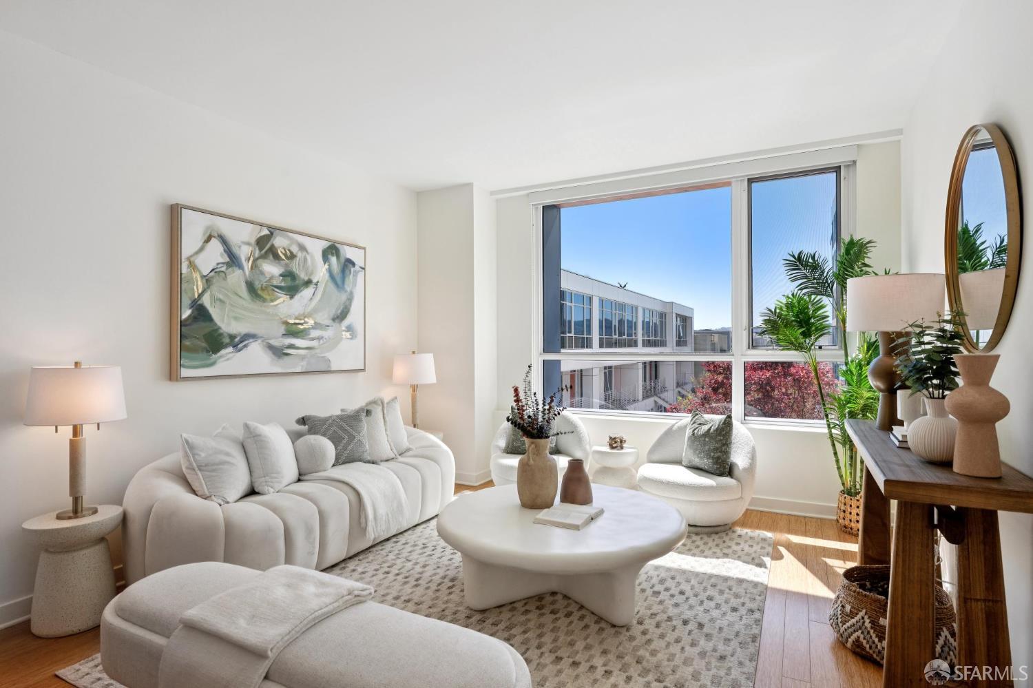 Photo #2: 426113464 Listing: Photo #2