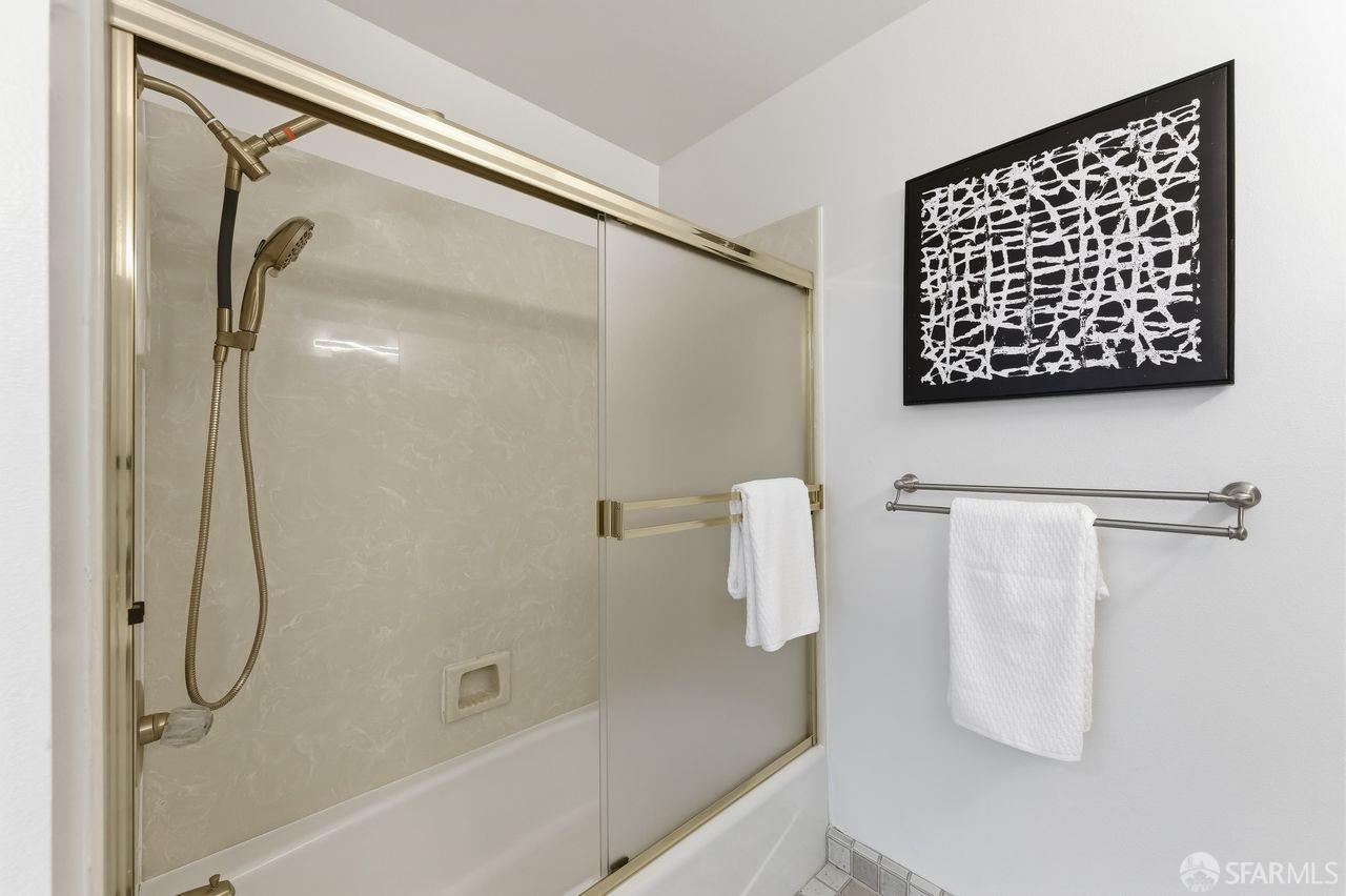 Detail Gallery Image 34 of 58 For 179 Bay View Dr, San Carlos,  CA 94070 - 3 Beds | 2/1 Baths