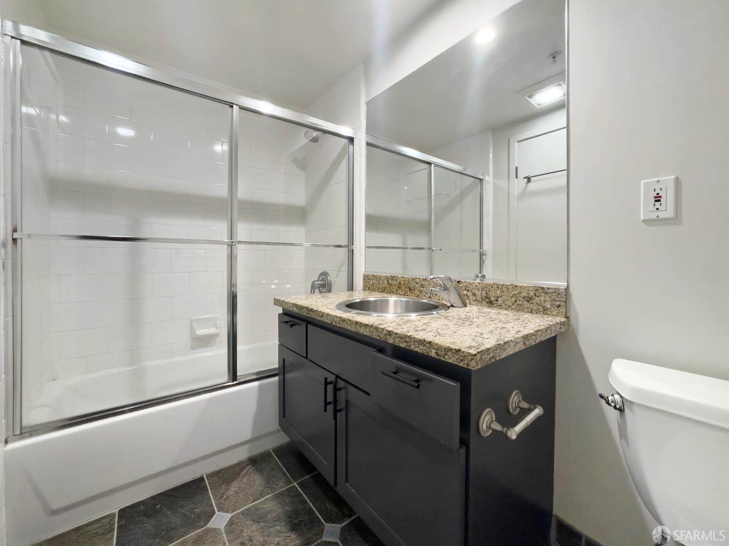 Photo #28: 426108151 Listing: Photo #28